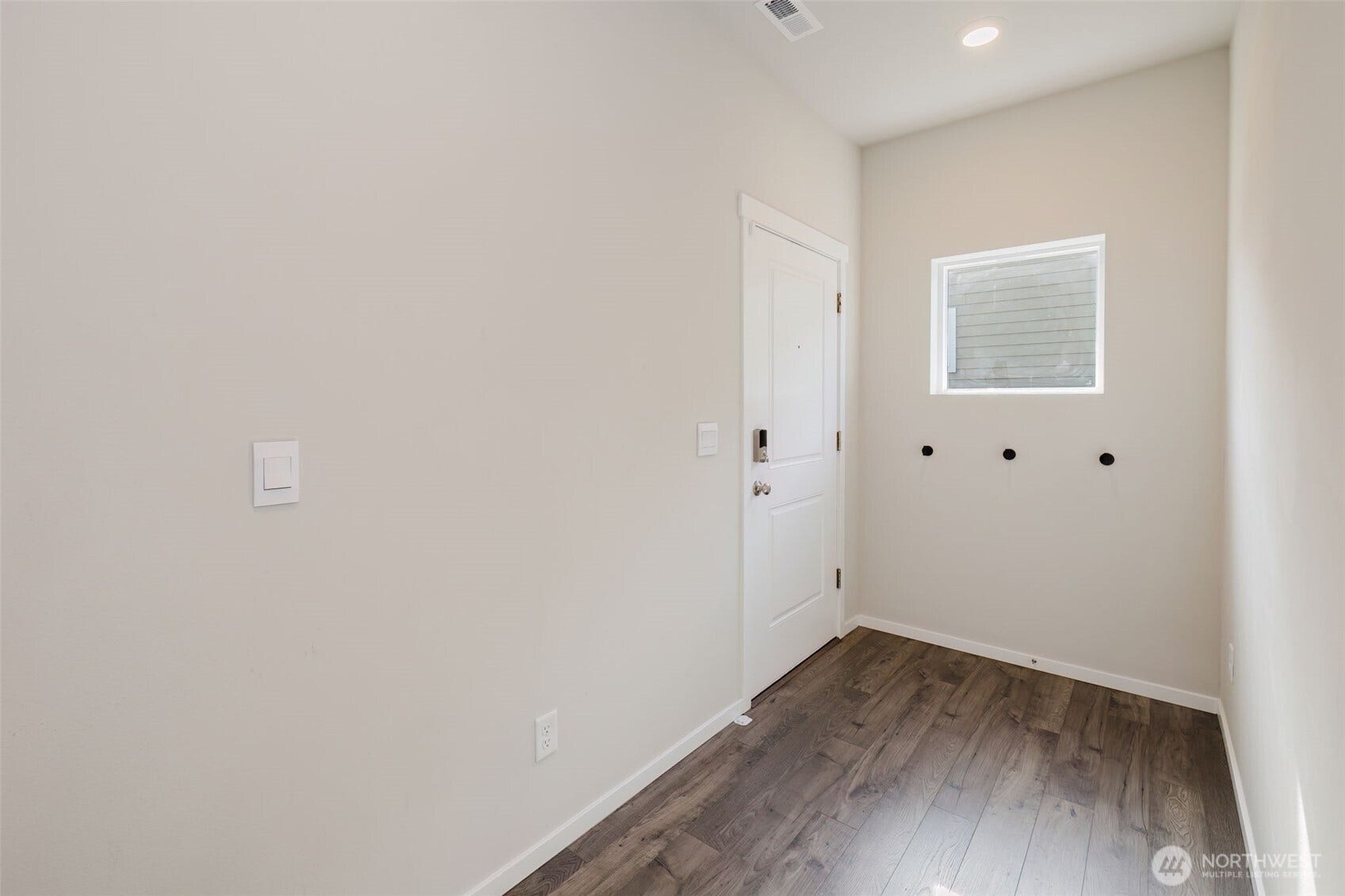 6453 Hornet Circle NE, Bremerton, WA 98311
