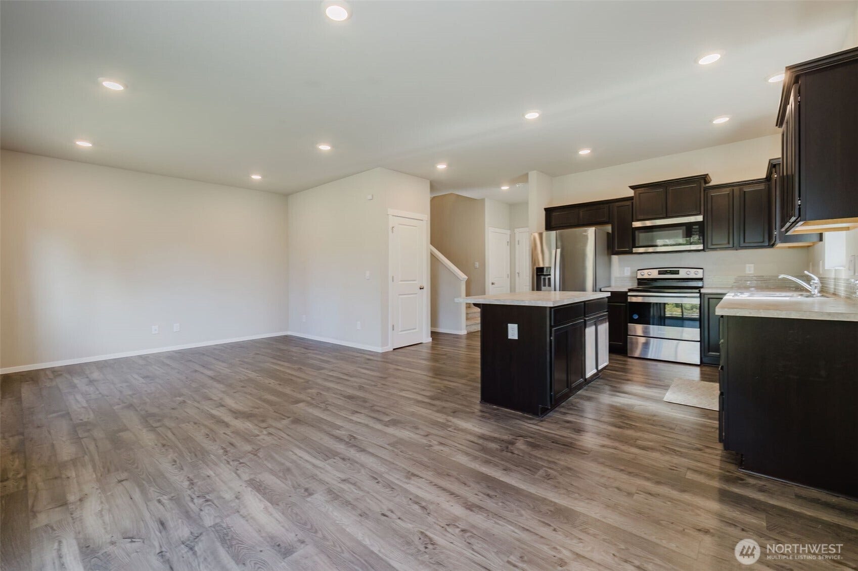6453 Hornet Circle NE, Bremerton, WA 98311
