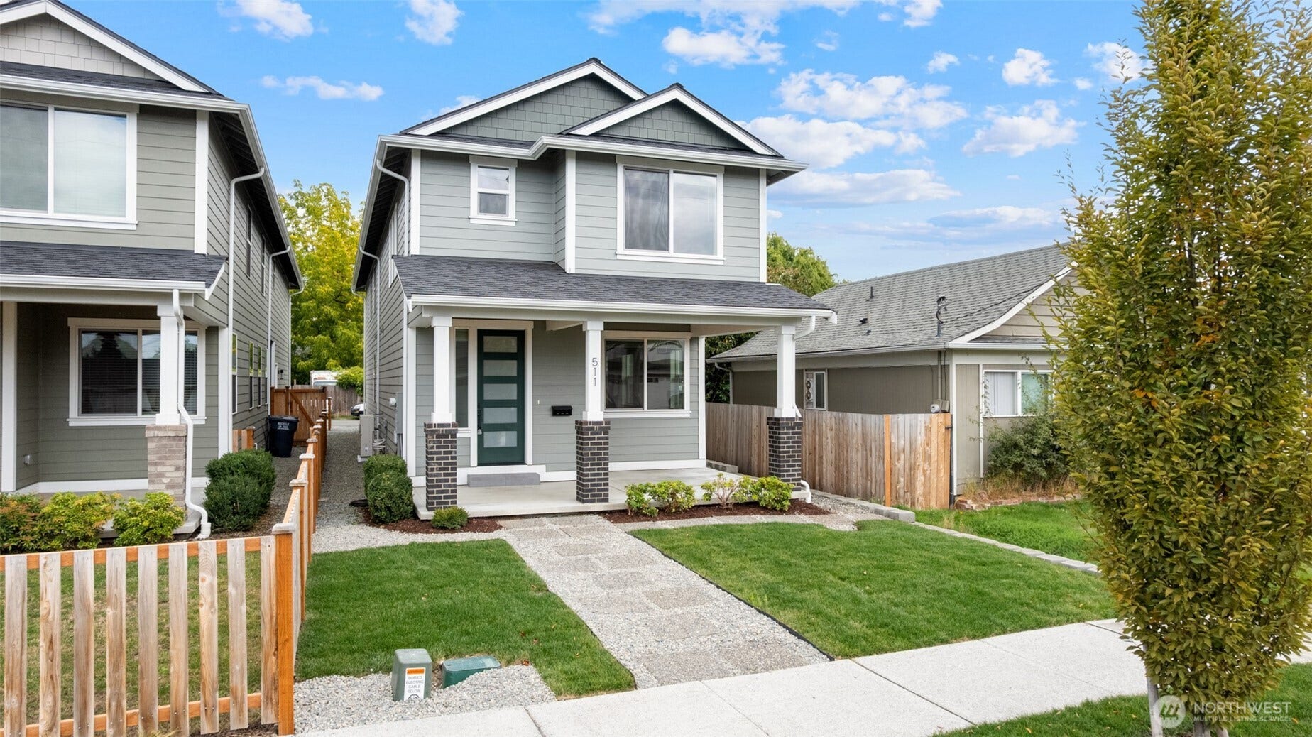 511 15th Street SE, Puyallup, WA 98372 511 15th Street SE, Puyallup, WA 98372