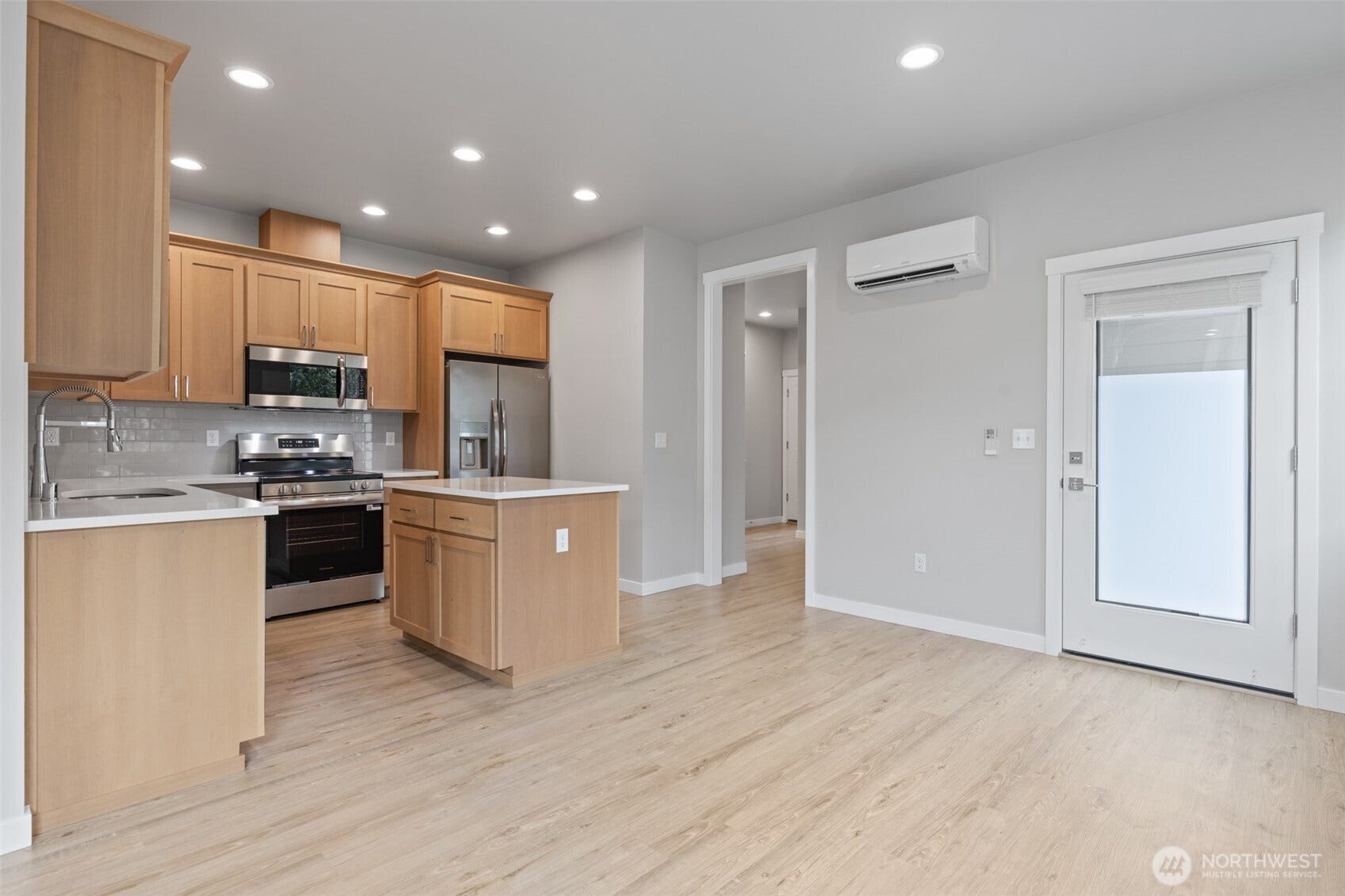511 15th Street SE, Puyallup, WA 98372 511 15th Street SE, Puyallup, WA 98372