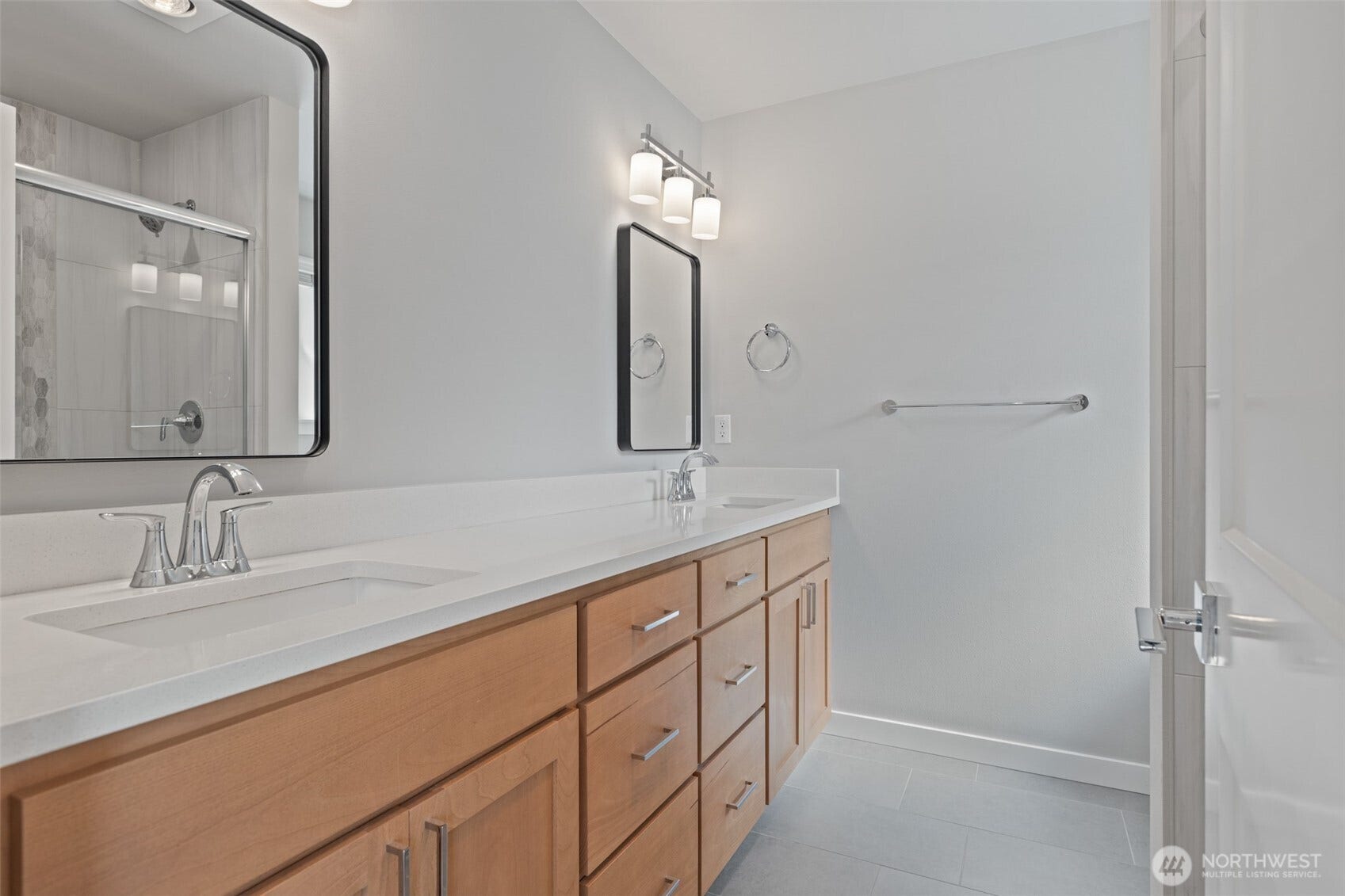 511 15th Street SE, Puyallup, WA 98372 511 15th Street SE, Puyallup, WA 98372