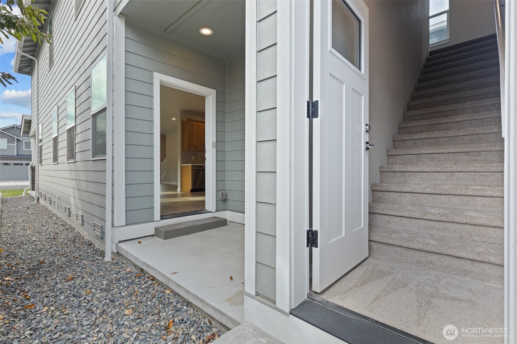 511 15th Street SE, Puyallup, WA 98372 511 15th Street SE, Puyallup, WA 98372
