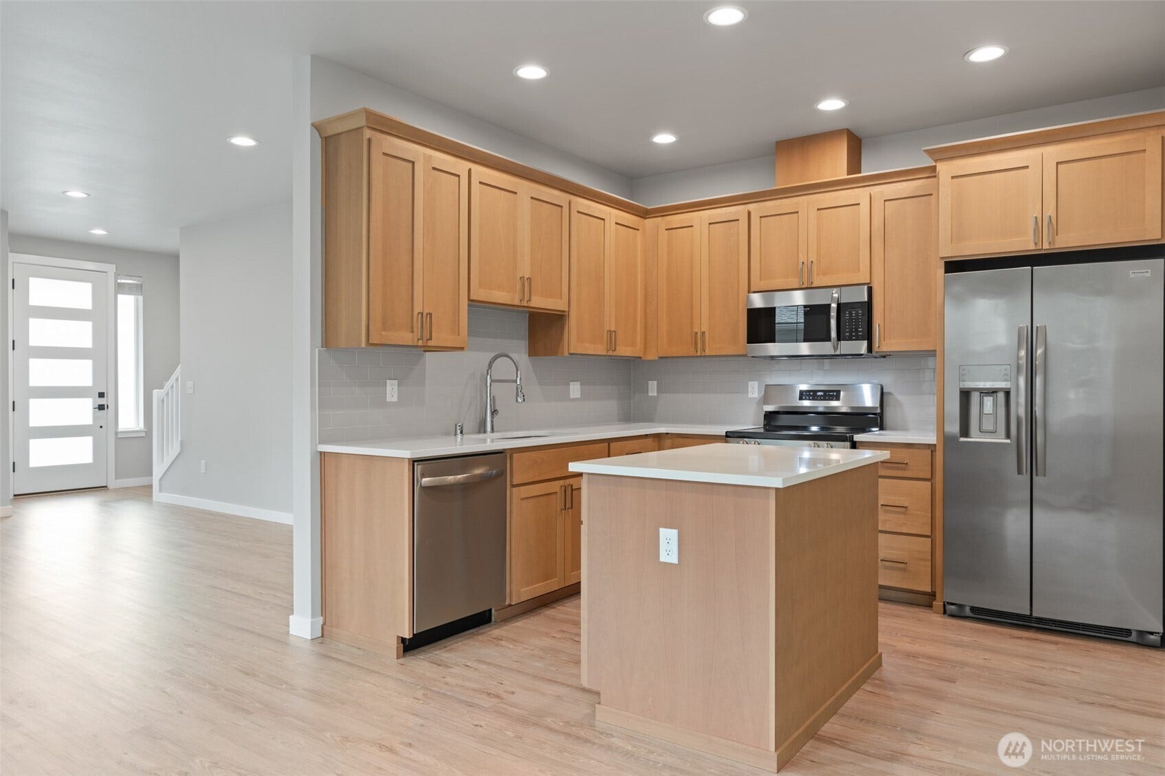 511 15th Street SE, Puyallup, WA 98372 511 15th Street SE, Puyallup, WA 98372