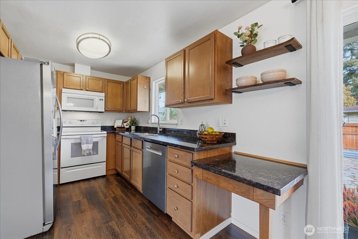 20807 3rd Avenue W, Lynnwood, WA 98036 20807 3rd Avenue W, Lynnwood, WA 98036