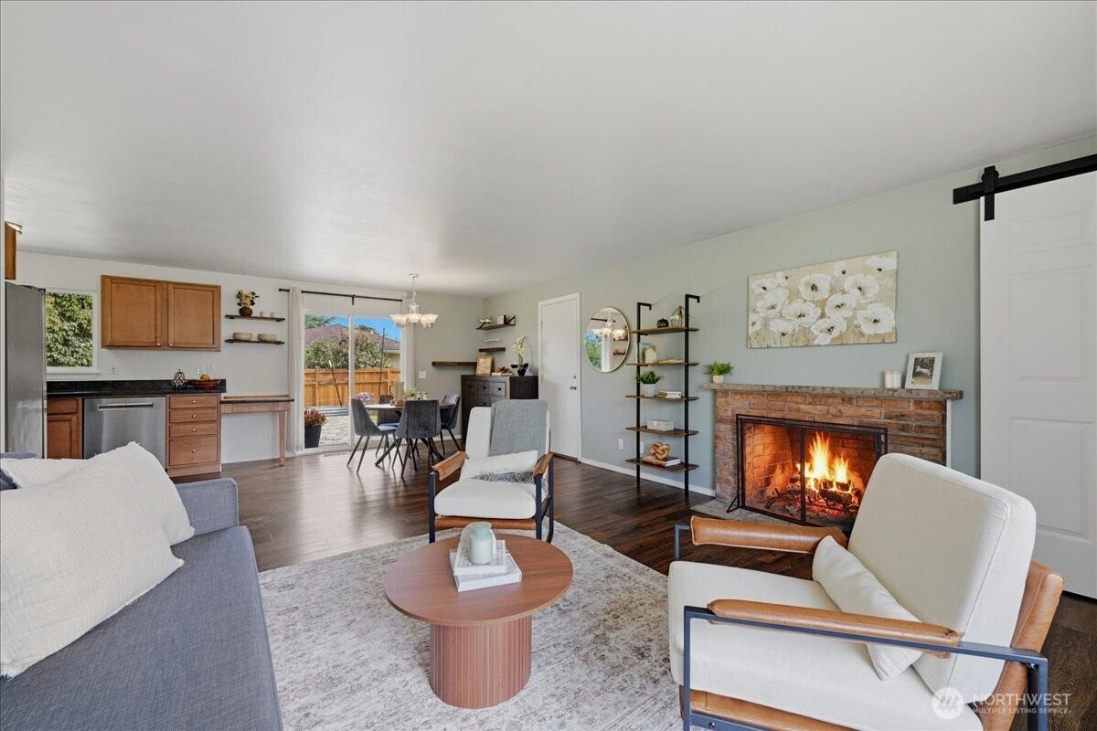 20807 3rd Avenue W, Lynnwood, WA 98036 Easy, open flow from the living room into the dining and kitchen areas