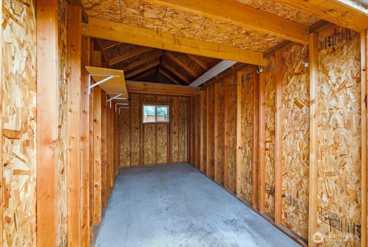 20807 3rd Avenue W, Lynnwood, WA 98036 Large interior shed space with a solid concrete slab