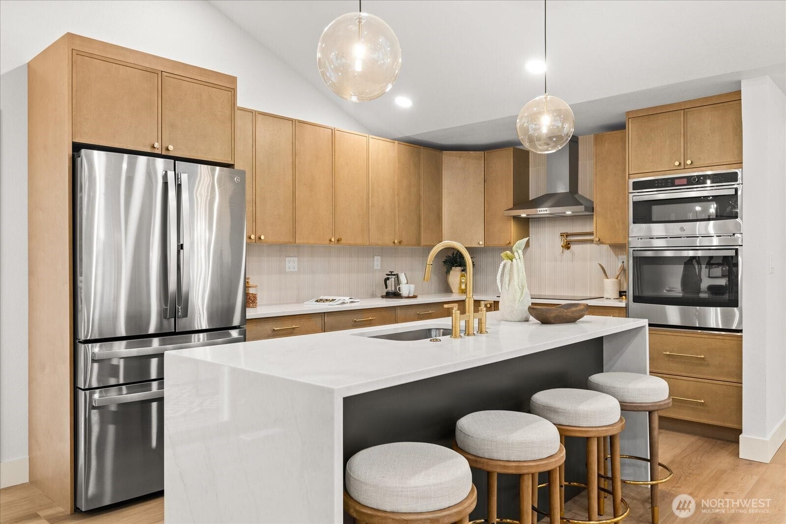 22516 93rd Place W, Edmonds, WA 98020