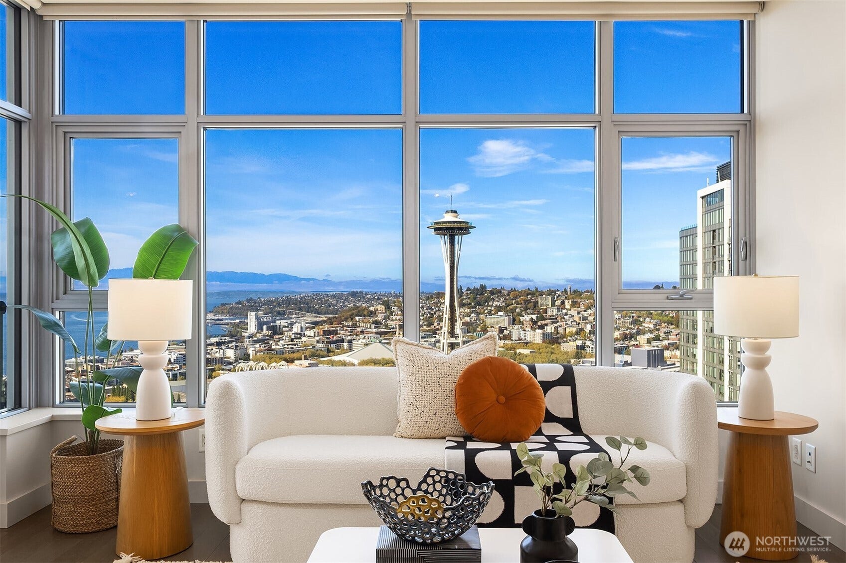 583 Battery Street, #3604N, Seattle, WA 98121 583 Battery Street, #3604N, Seattle, WA 98121