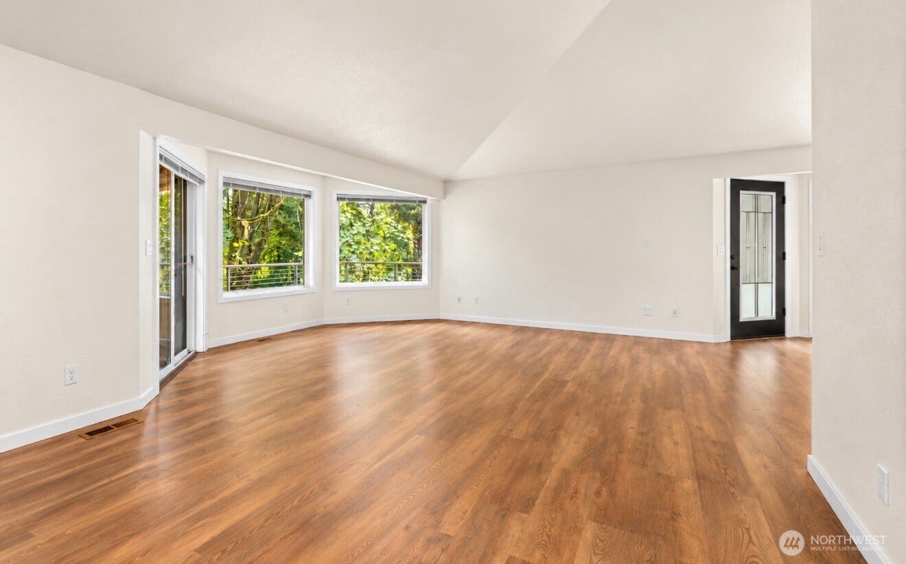 7236 Twin Cedar Lane SE, Tumwater, WA 98501 living room