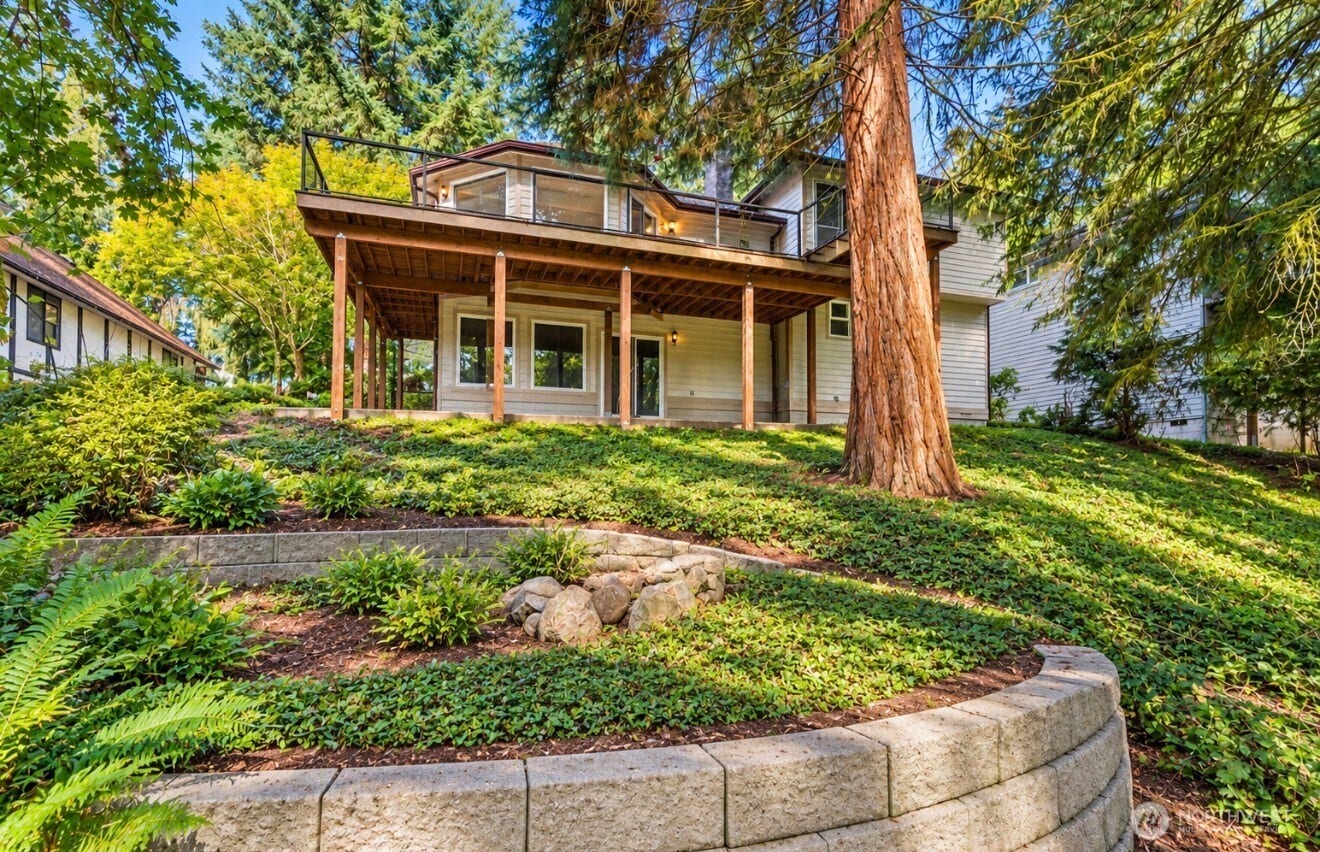 7236 Twin Cedar Lane SE, Tumwater, WA 98501 backyard