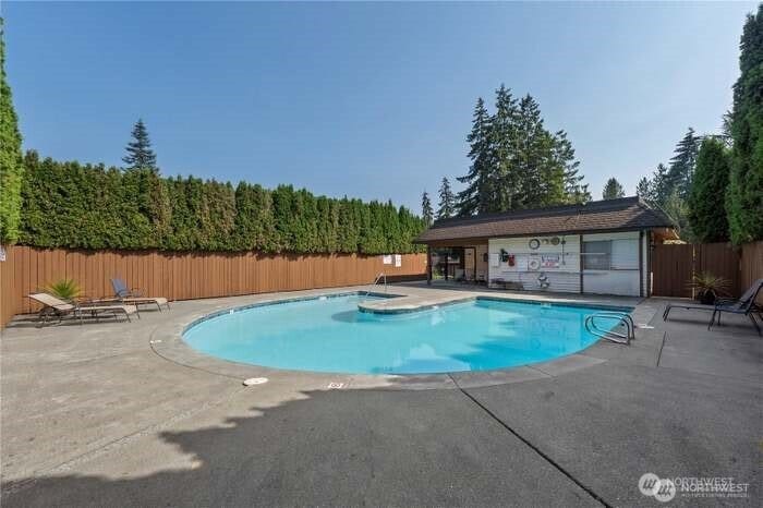 Seasonal community pool.