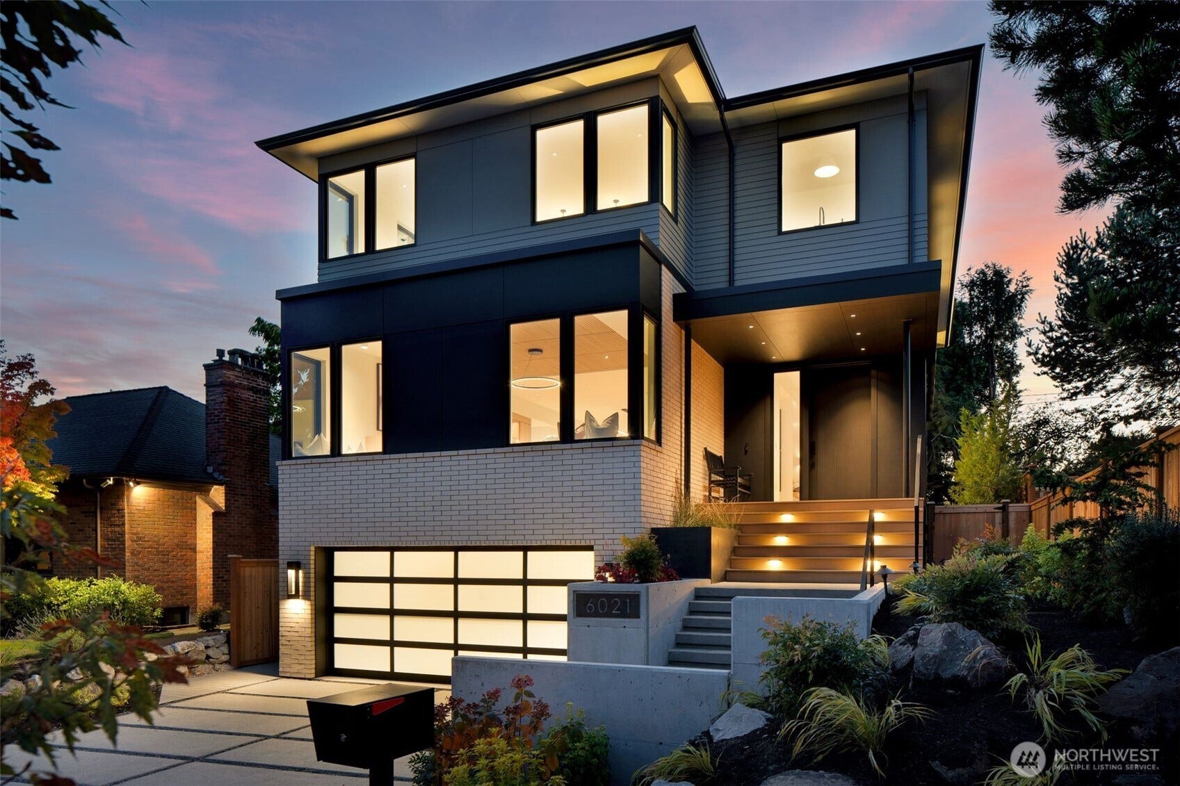 6021 Princeton Avenue NE, Seattle, WA 98115 Custom new construction from Mint Build.