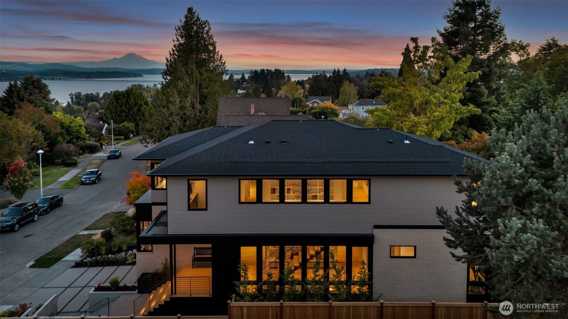 6021 Princeton Avenue NE, Seattle, WA 98115 6021 Princeton Avenue NE, Seattle, WA 98115