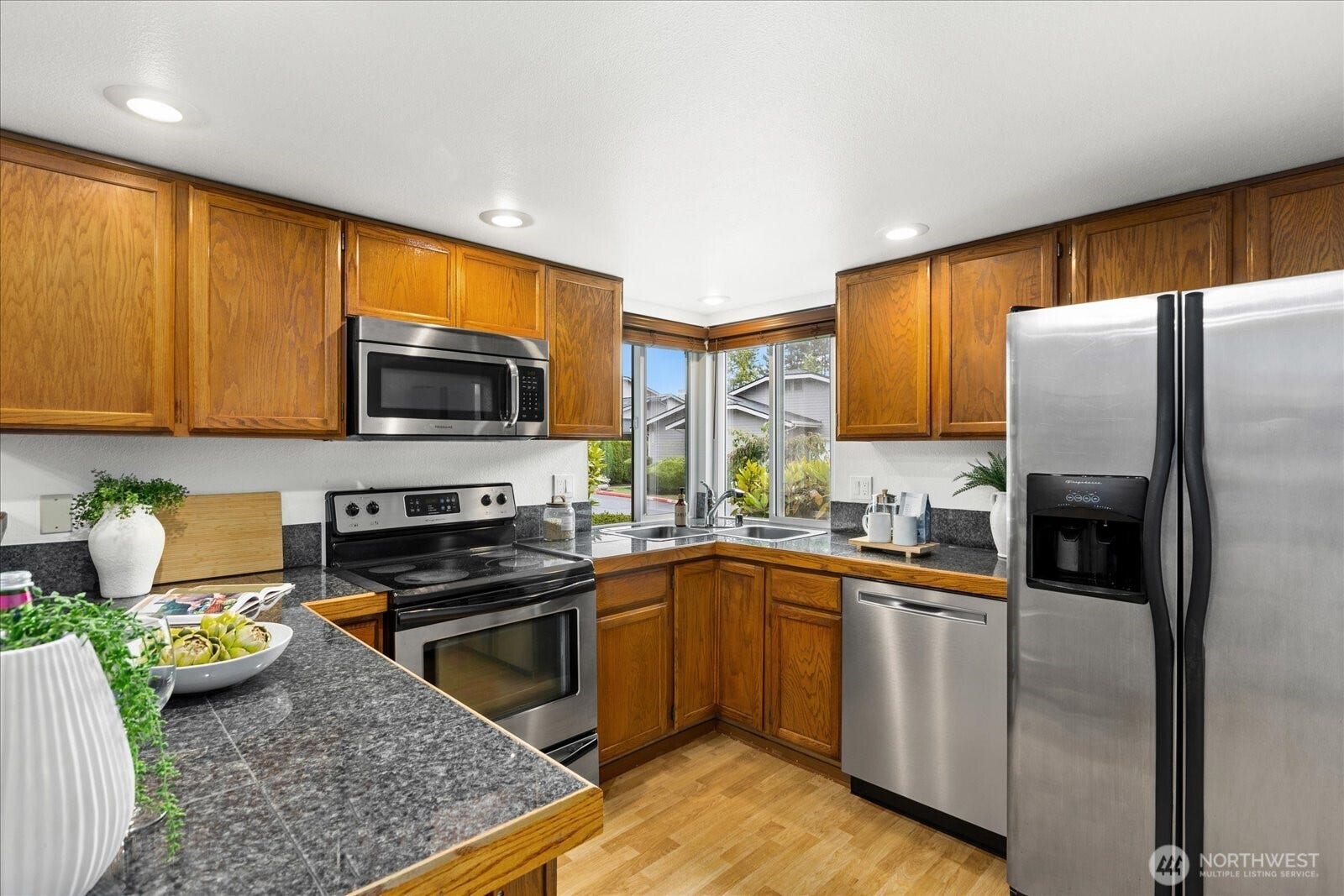1123 132nd Street SW, #D, Everett, WA 98204 1123 132nd Street SW, #D, Everett, WA 98204