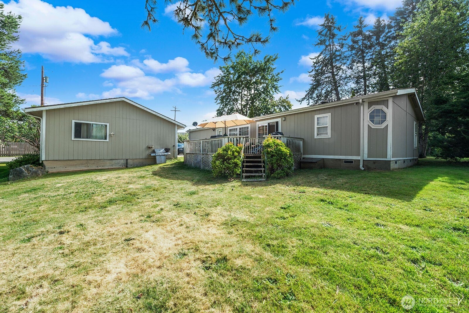 17420 97th Place SW, Vashon, WA 98070 17402 97th Pl SW
