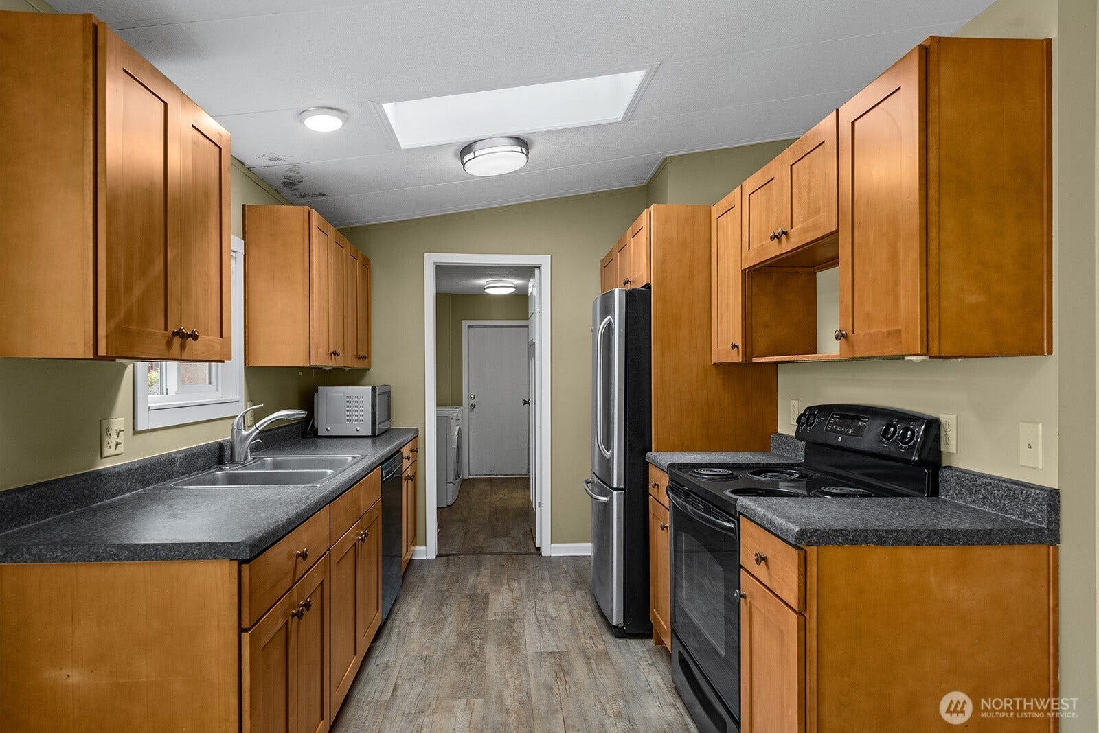 17420 97th Place SW, Vashon, WA 98070 17402 97th Pl SW