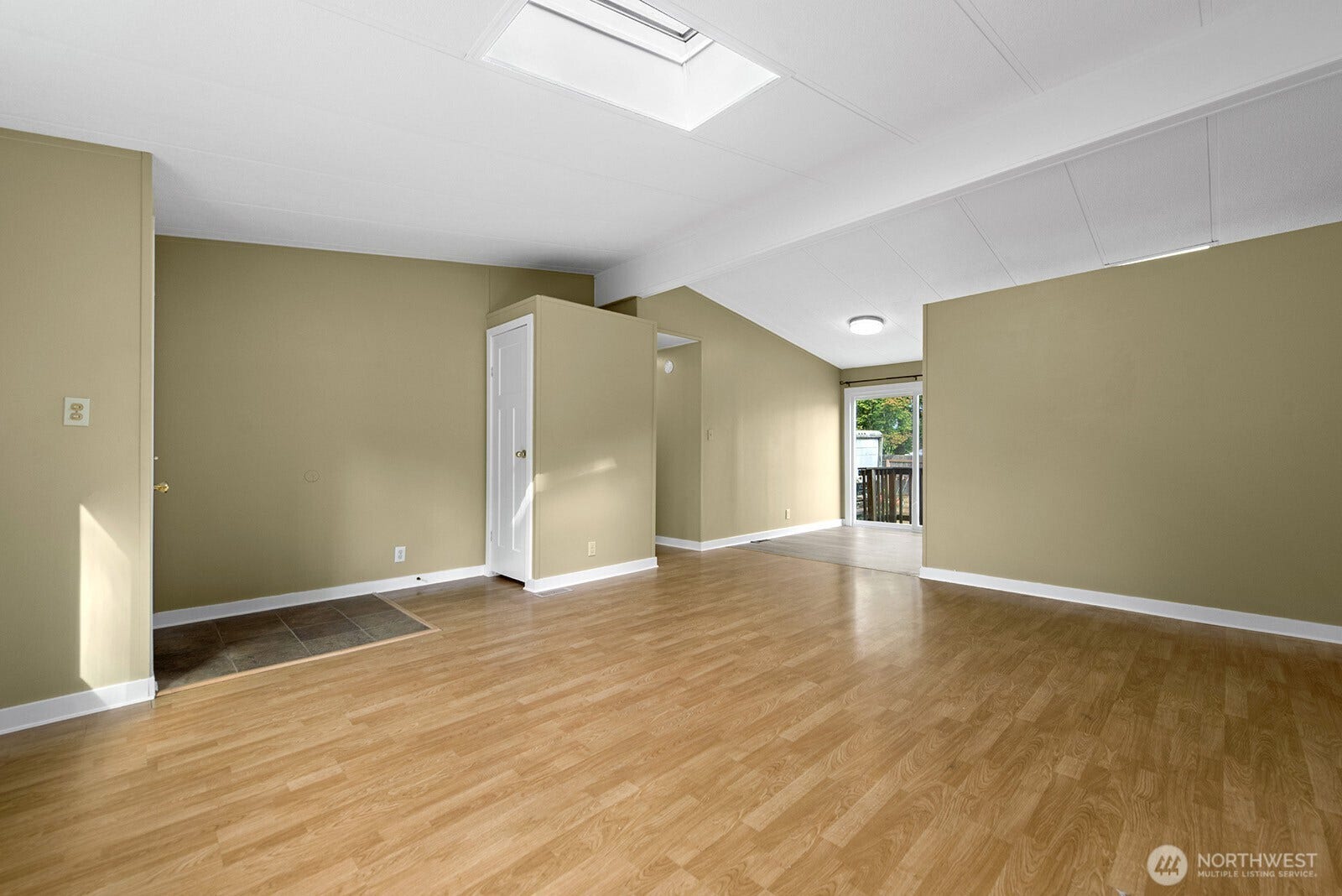 17420 97th Place SW, Vashon, WA 98070 17402 97th Pl SW