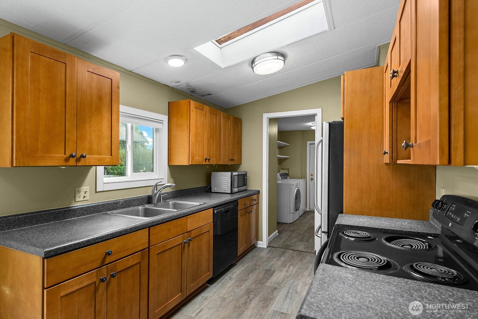 17420 97th Place SW, Vashon, WA 98070 17402 97th Pl SW