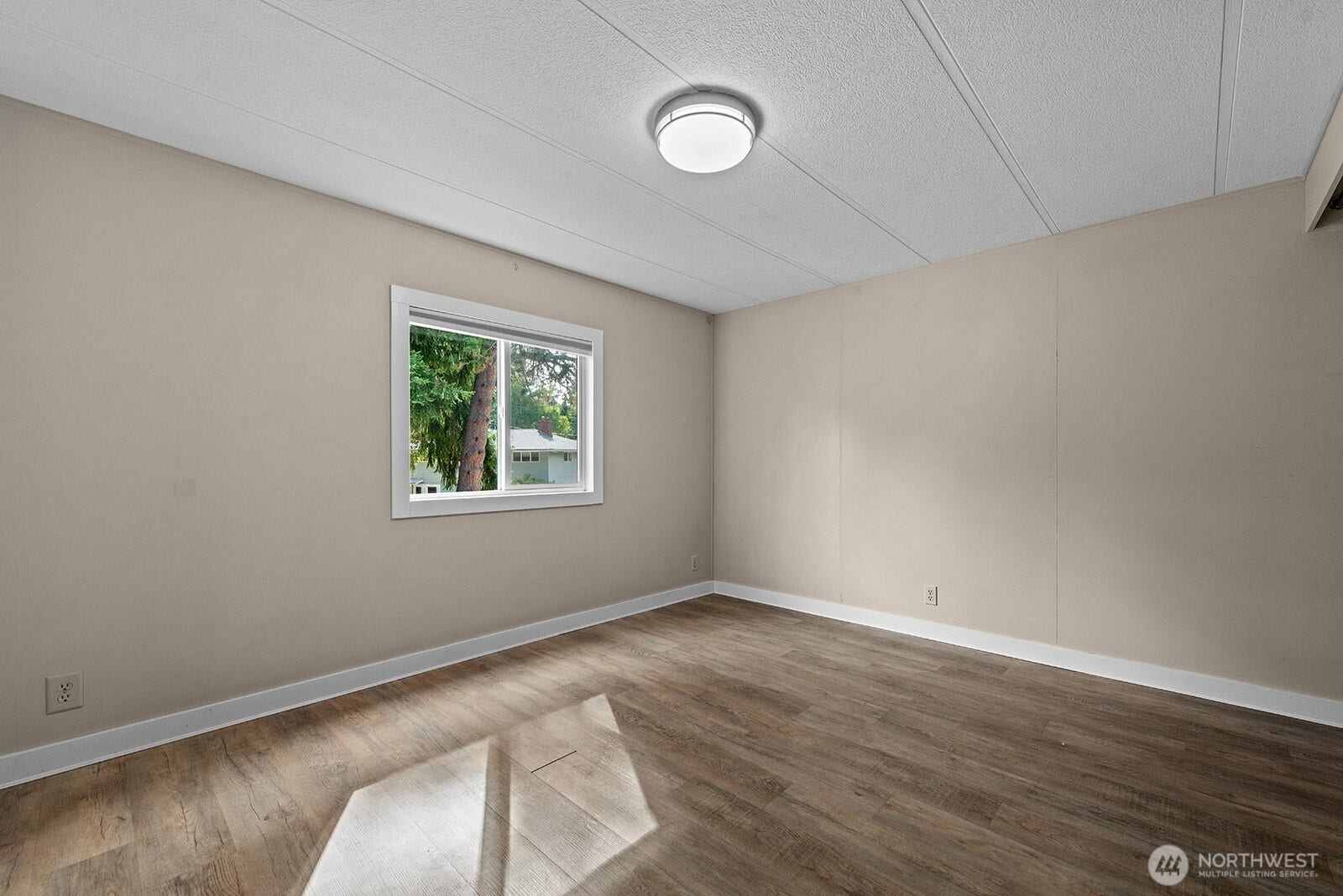 17420 97th Place SW, Vashon, WA 98070 17402 97th Pl SW