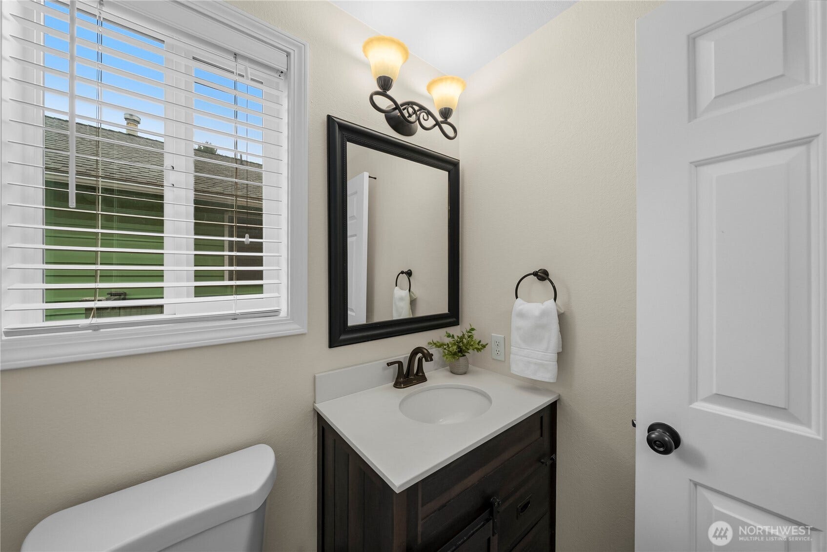 13006 SE 282nd Way, Kent, WA 98030 13006 SE 282nd Way, Kent, WA 98030