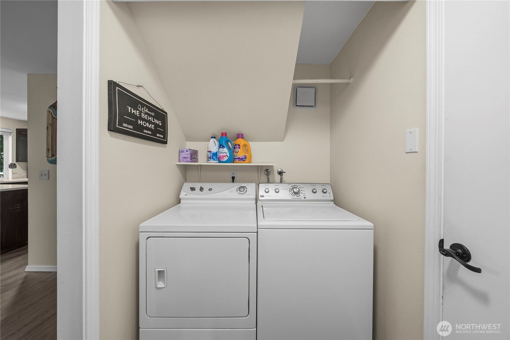 13006 SE 282nd Way, Kent, WA 98030 13006 SE 282nd Way, Kent, WA 98030