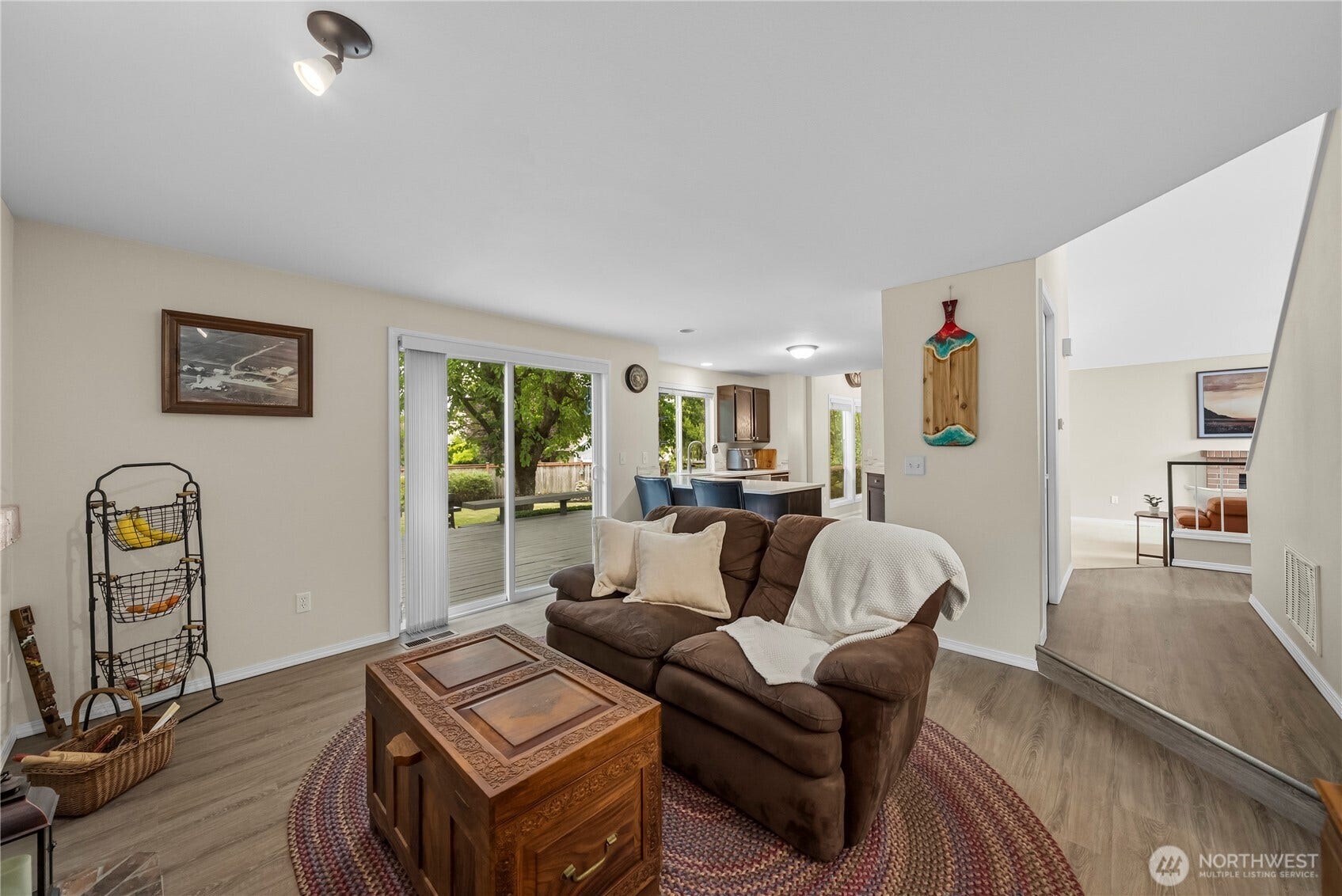 13006 SE 282nd Way, Kent, WA 98030 13006 SE 282nd Way, Kent, WA 98030