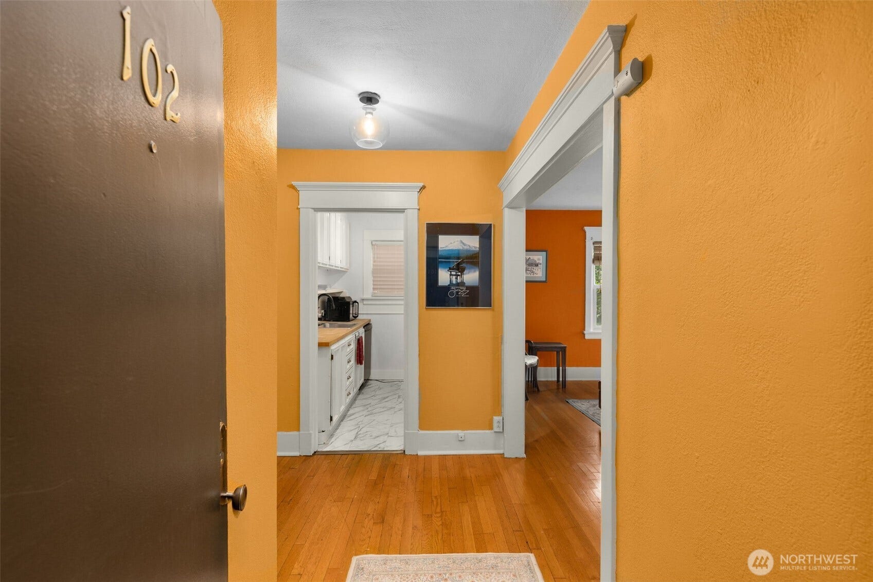 516 E Thomas Street, #102, Seattle, WA 98102 Just left of the open foyer is a large walk-in closet.
