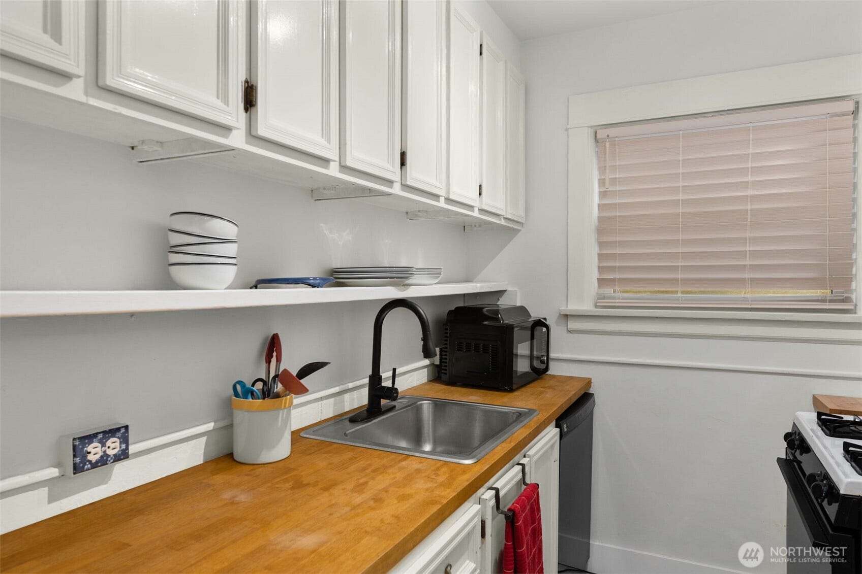 516 E Thomas Street, #102, Seattle, WA 98102 516 E Thomas Street, #102, Seattle, WA 98102