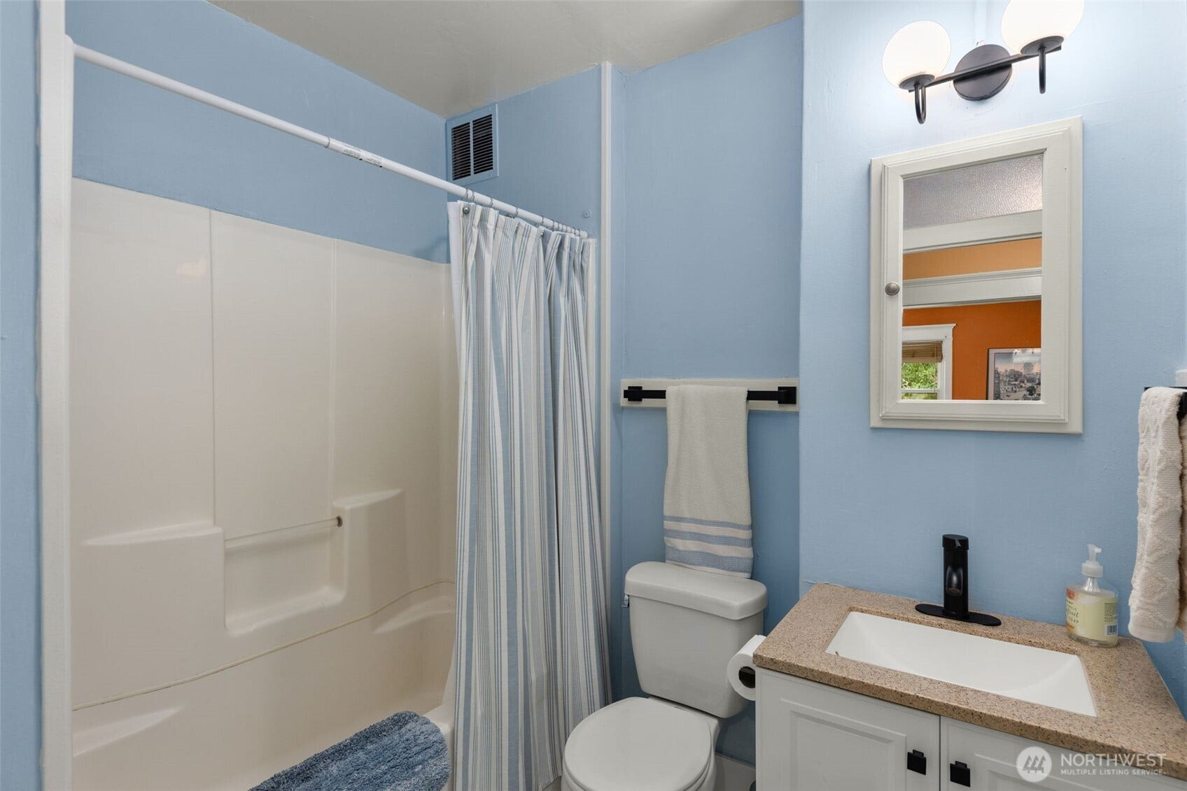 516 E Thomas Street, #102, Seattle, WA 98102 516 E Thomas Street, #102, Seattle, WA 98102