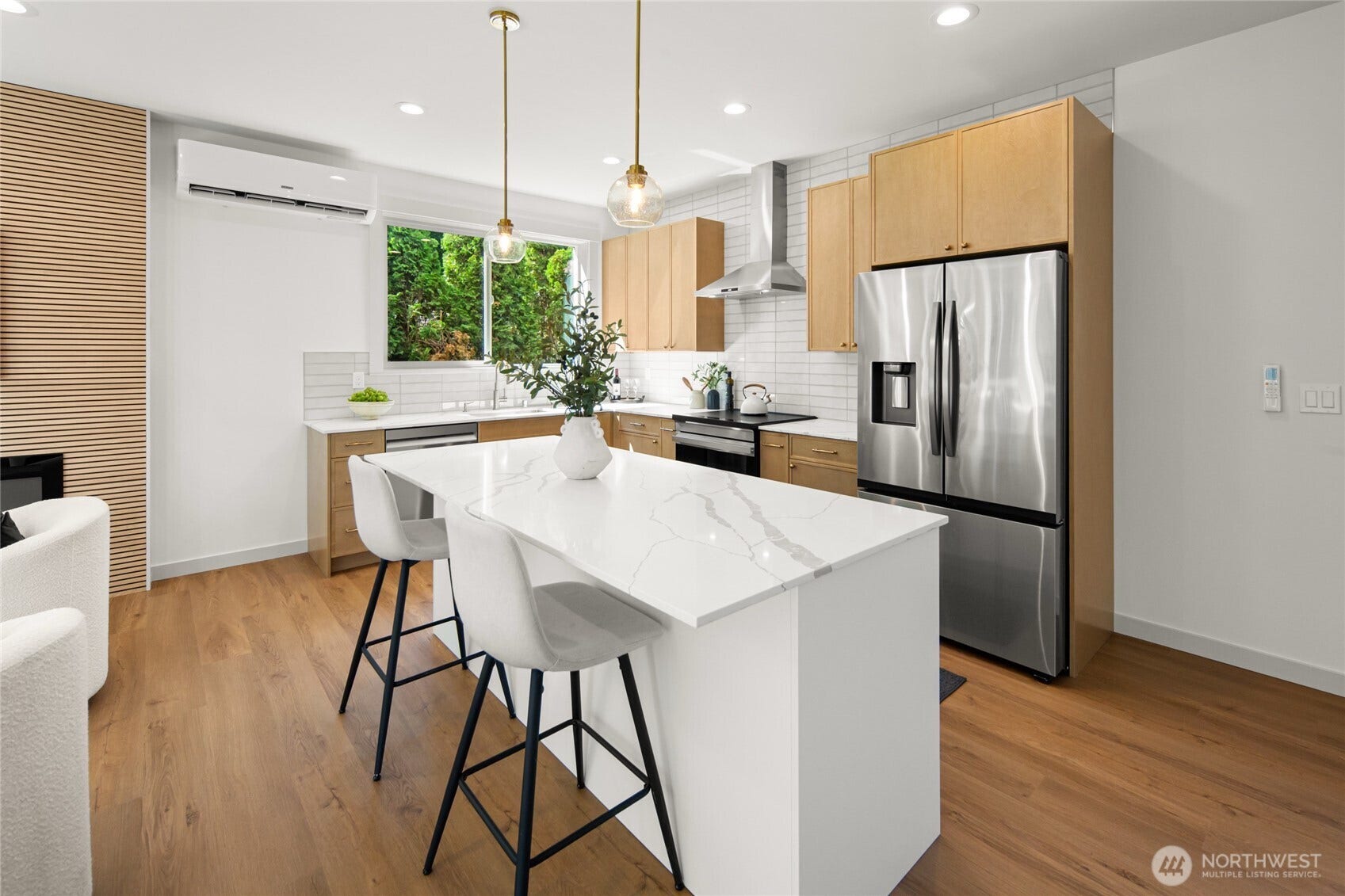 2652 NW 95th Street, Seattle, WA 98117 2652 NW 95th Street, Seattle, WA 98117