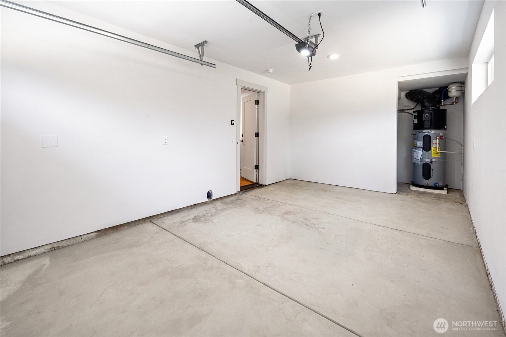 2652 NW 95th Street, Seattle, WA 98117 2652 NW 95th Street, Seattle, WA 98117