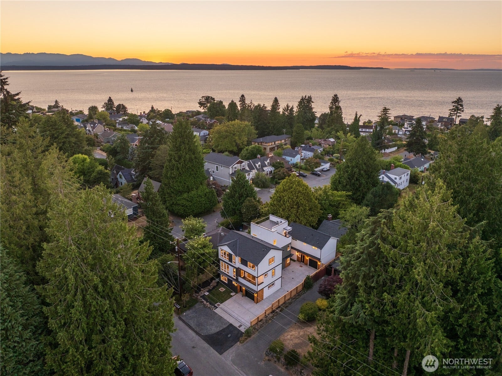 2652 NW 95th Street, Seattle, WA 98117 2652 NW 95th Street, Seattle, WA 98117