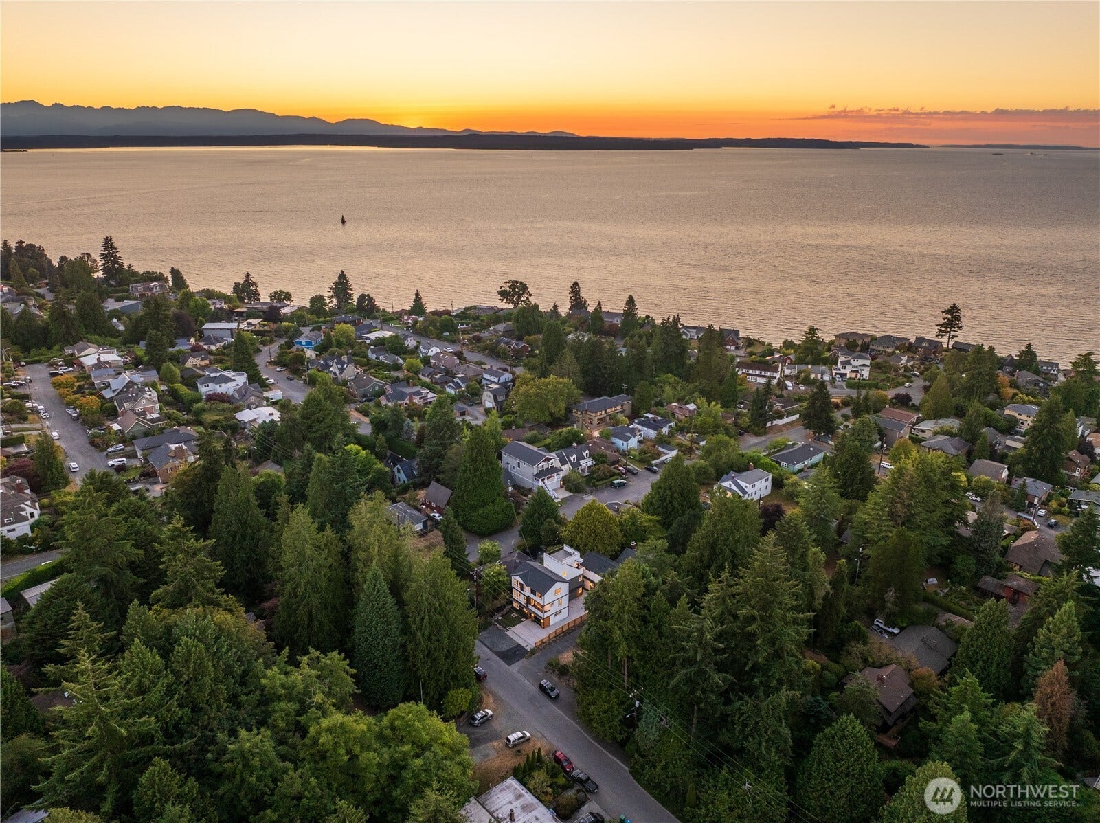 2652 NW 95th Street, Seattle, WA 98117 2652 NW 95th Street, Seattle, WA 98117