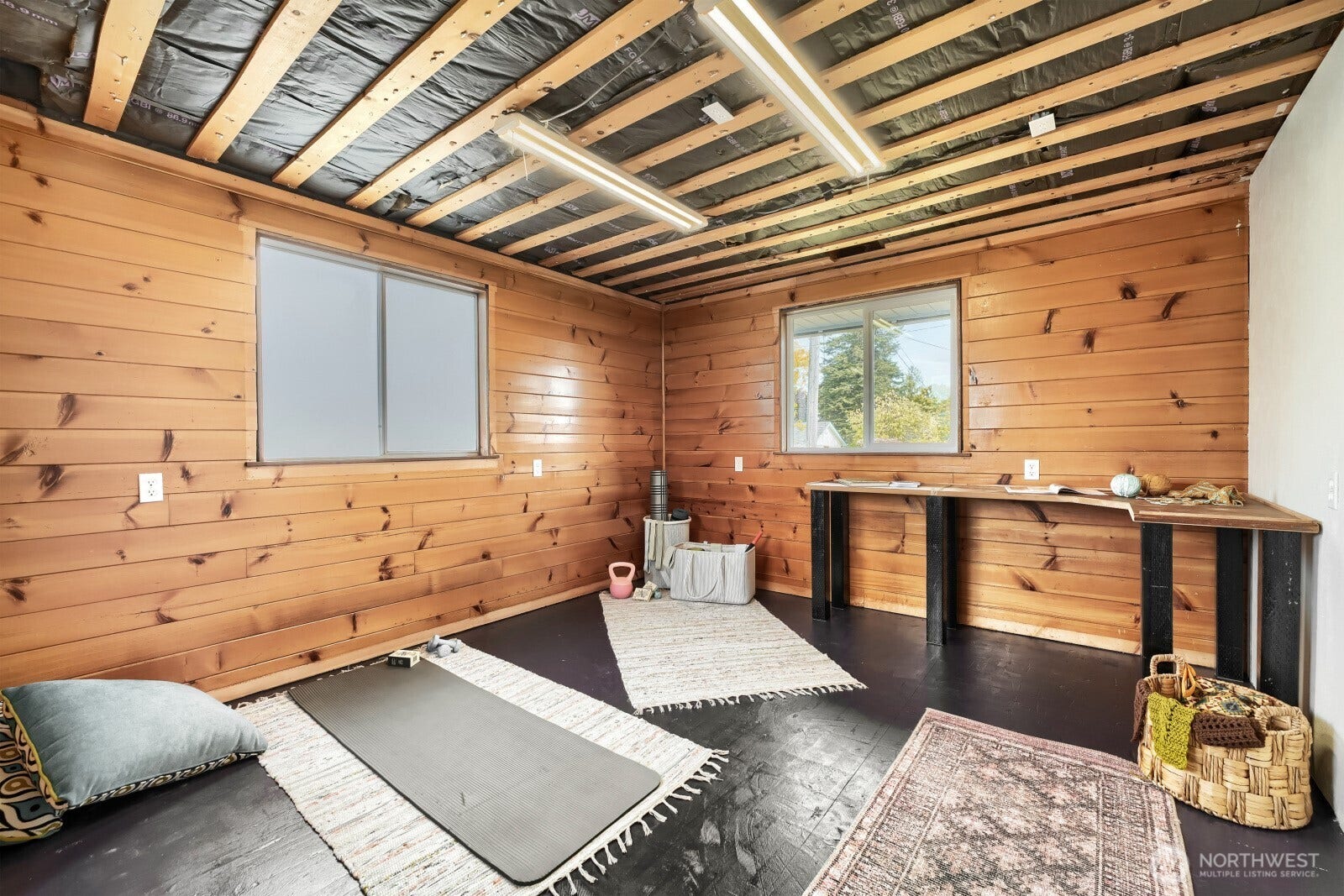 5013 N 33 Street, Tacoma, WA 98407 You are sure to grow your hobbies and lifestyle goals in this bonus workshop / hobby room, tucked behind the garage with windows on three sides, and plenty of space to explore your dreams!