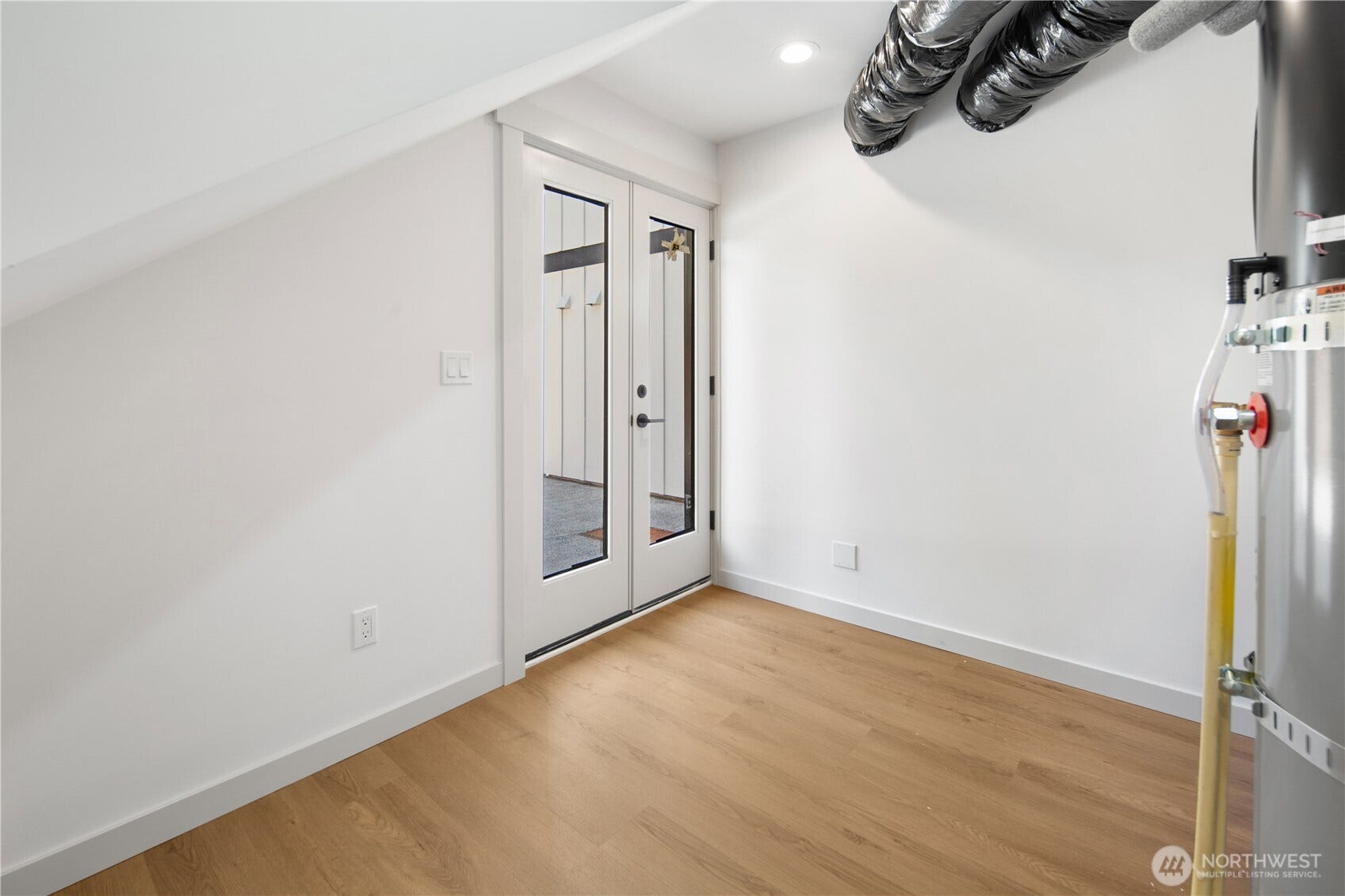 2652 B NW 95th Street, Seattle, WA 98117