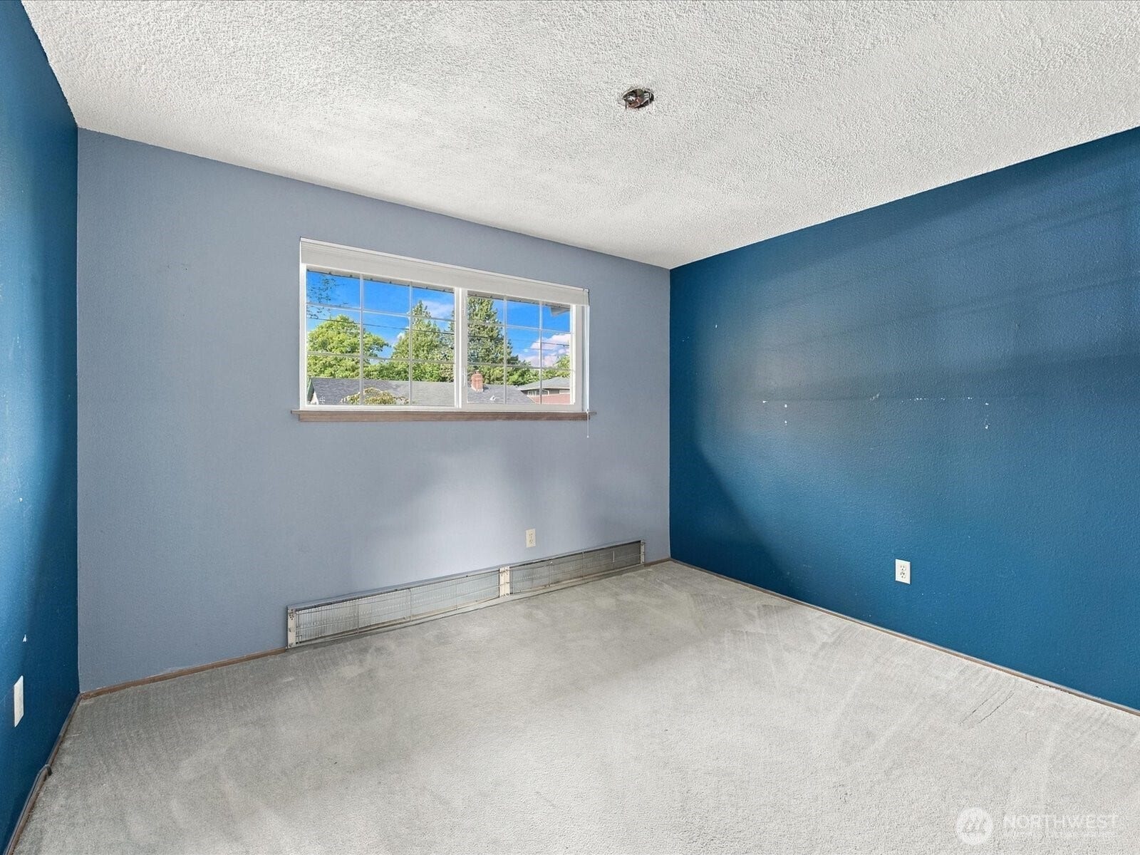 7637 Tacoma Avenue S, Tacoma, WA 98408 Definitely memorable