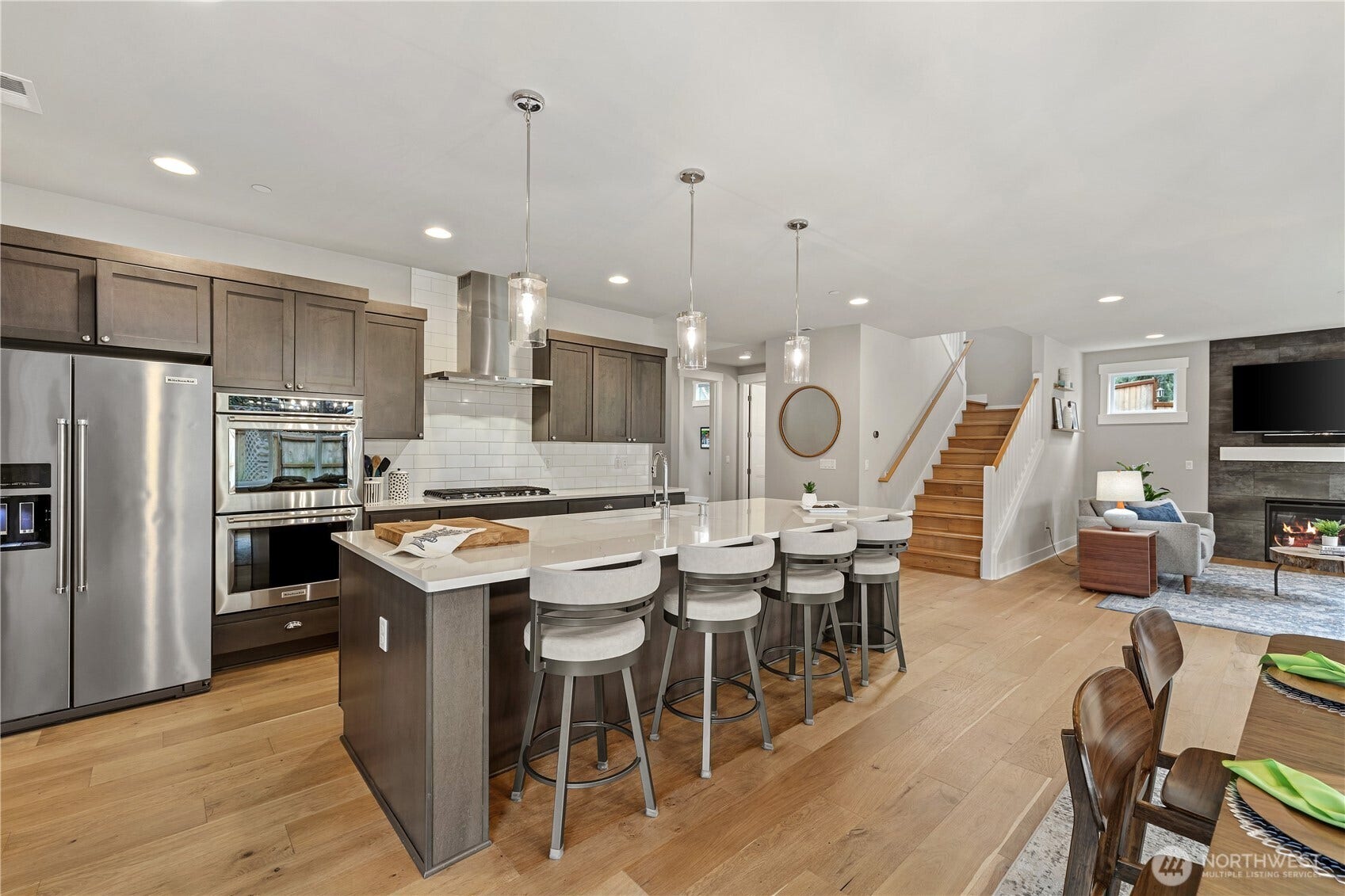Kitchen has double ovens.