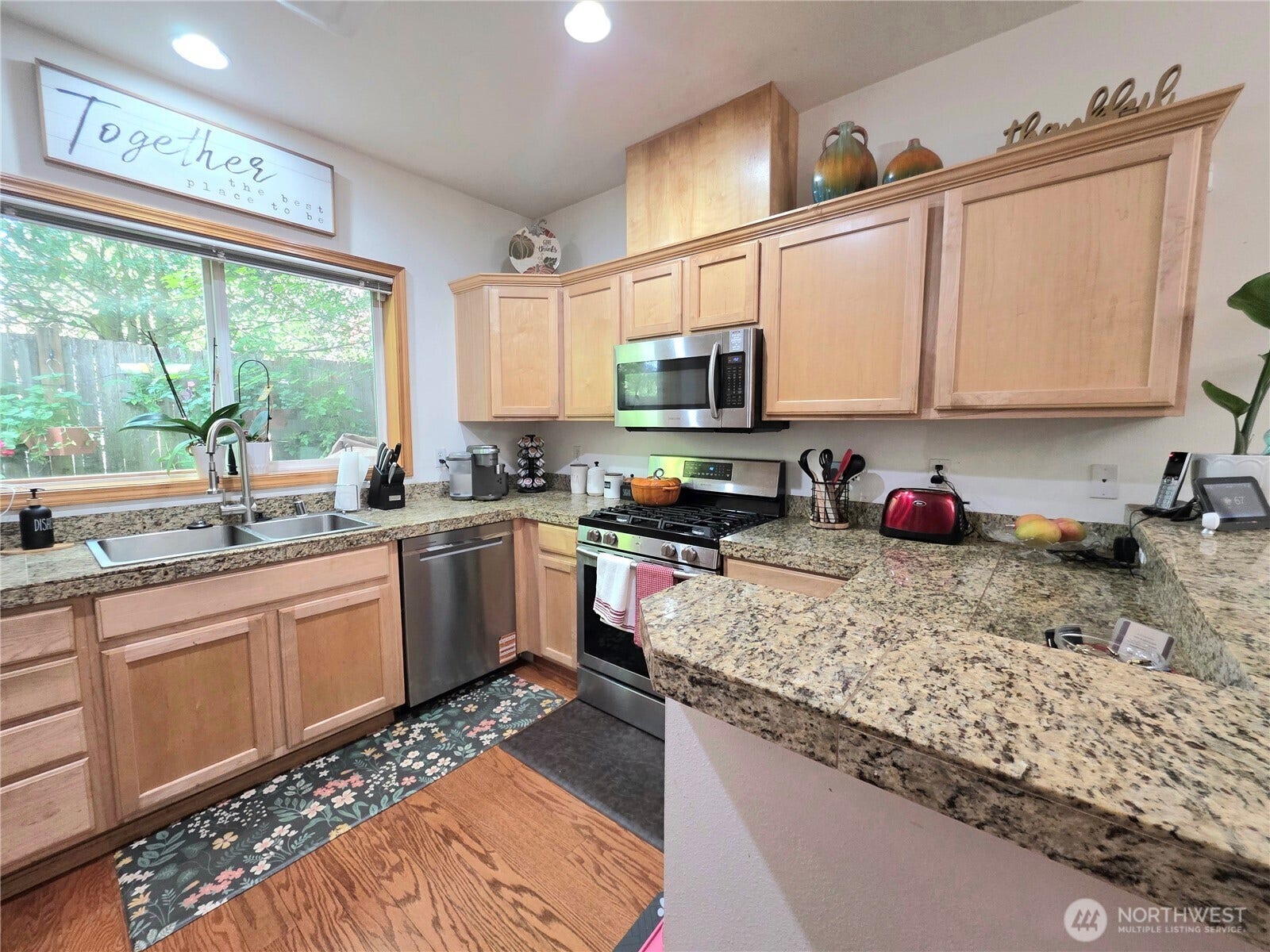18866 108th Lane SE, Renton, WA 98055 Main floor - well-planned kitchen offers practical workspace.