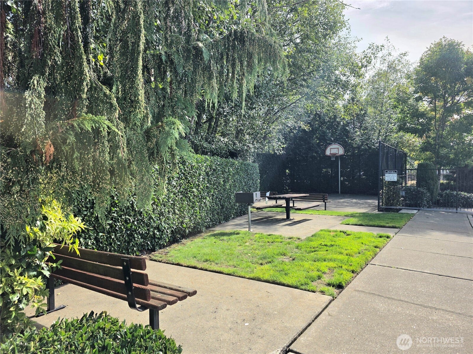 18866 108th Lane SE, Renton, WA 98055 Athletic court adjoining the community picnic area.