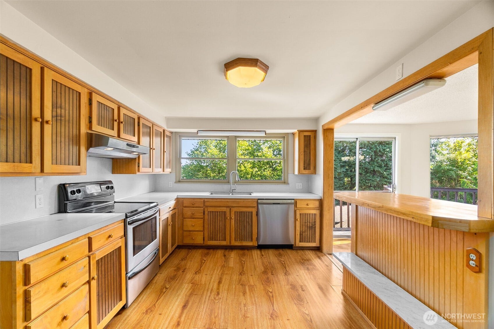 406 3rd Avenue SW, Tumwater, WA 98512 406 3rd Avenue SW, Tumwater, WA 98512