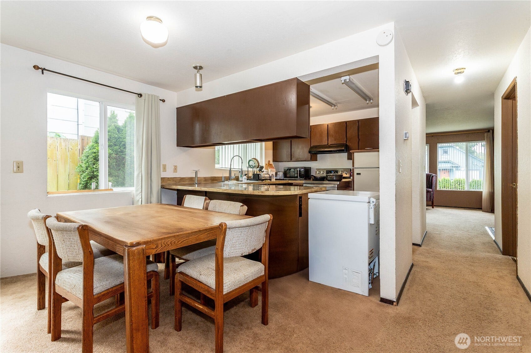 4229 S Findlay Street, Seattle, WA 98118 Dining Room