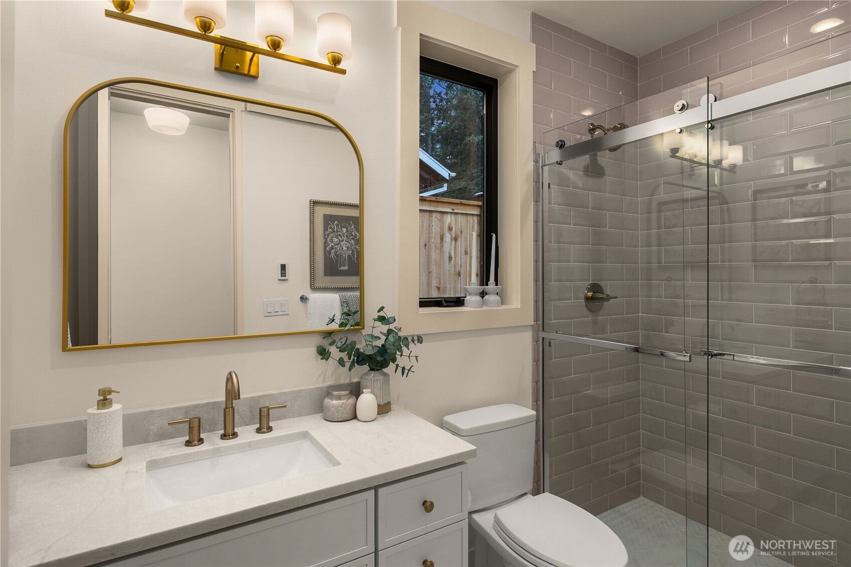 4120 161st Avenue SE, Issaquah, WA 98006 4120 161st Avenue SE, Issaquah, WA 98006