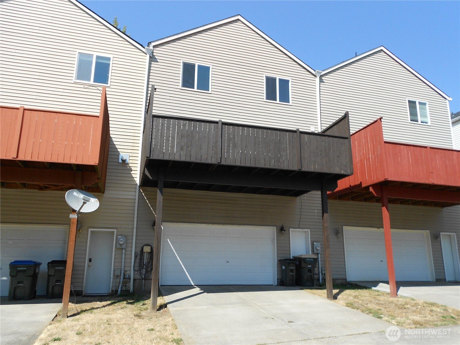 8433 13th Ave SE, Olympia, WA 98513 8433 13th Ave SE, Olympia, WA 98513