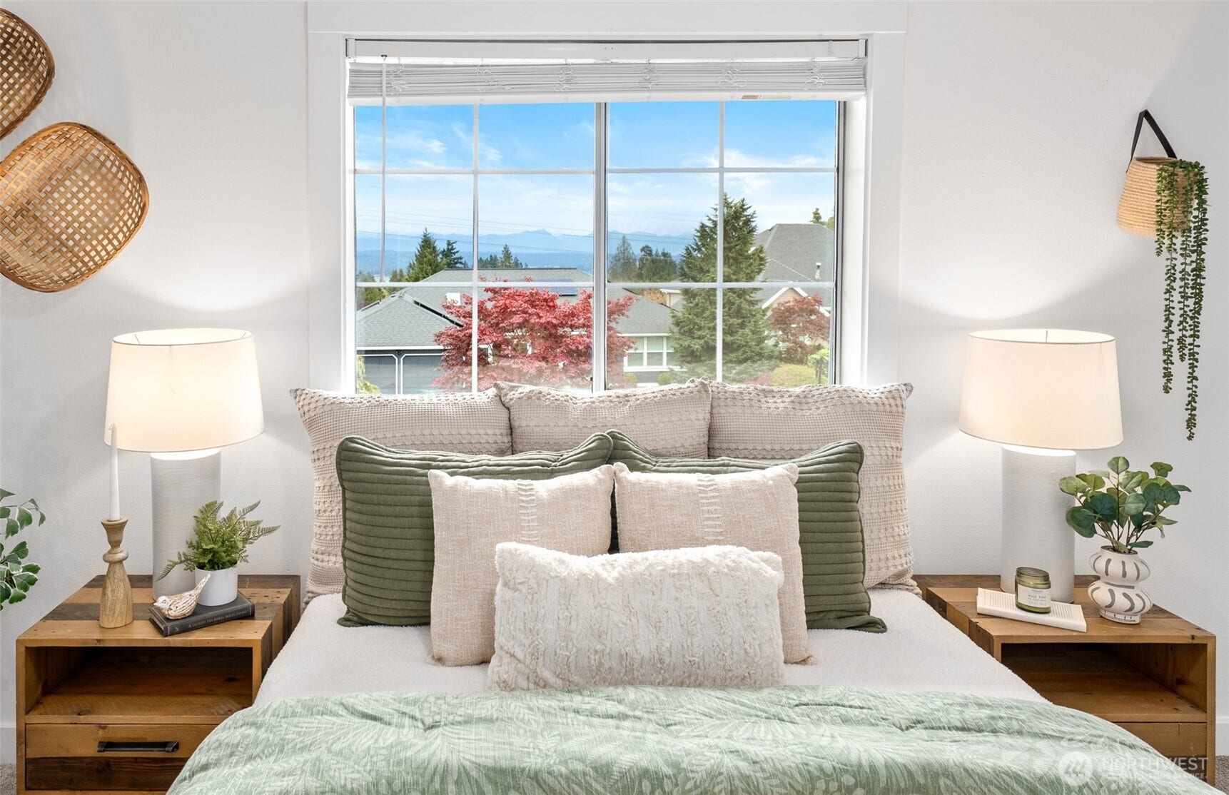 10810 40th Avenue SE, Everett, WA 98208 10810 40th Avenue SE, Everett, WA 98208
