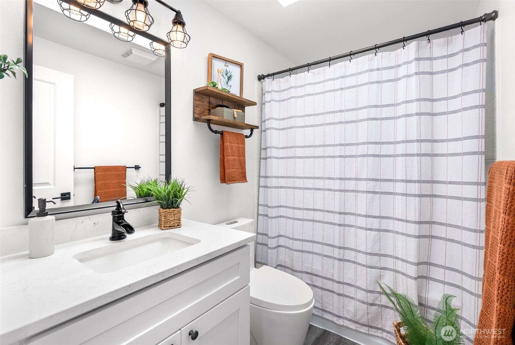 10810 40th Avenue SE, Everett, WA 98208 10810 40th Avenue SE, Everett, WA 98208