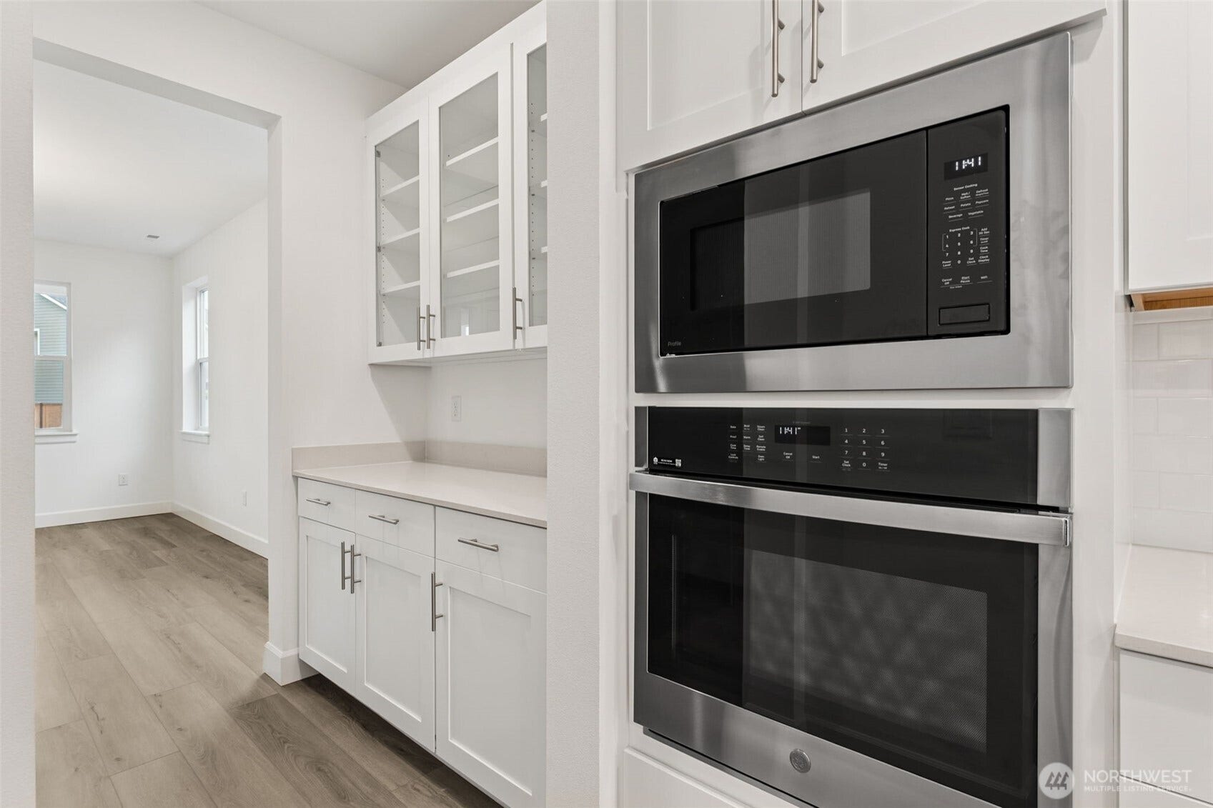 13928 207th Avenue Ct E, #1450, Bonney Lake, WA 98391 Photos are of another Donovan Plan. Colors and finishes may vary.