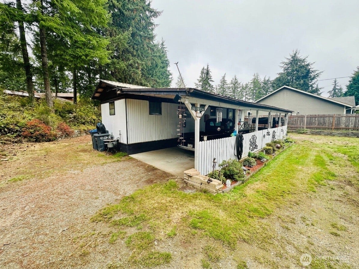 1231 E Island Lake Drive, Shelton, WA 98584 1231 E Island Lake Drive, Shelton, WA 98584