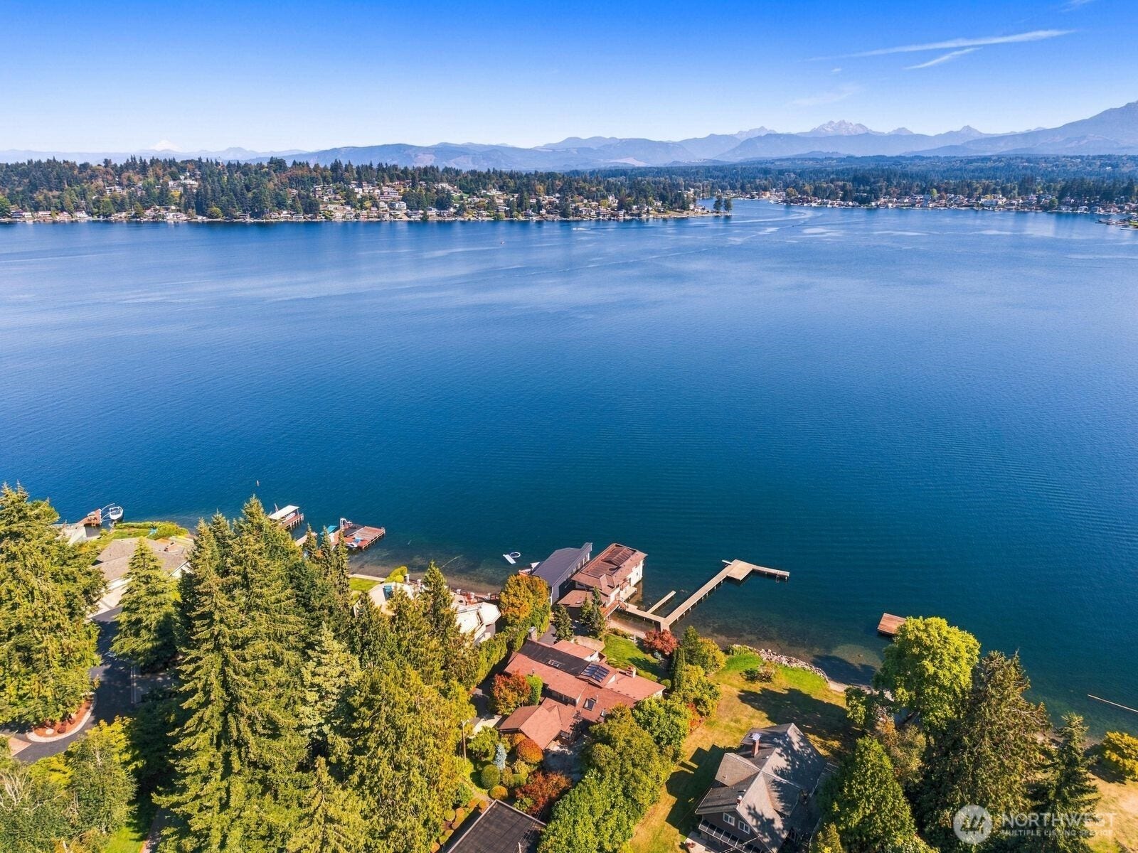 513 E Davies Loop Road, Lake Stevens, WA 98258