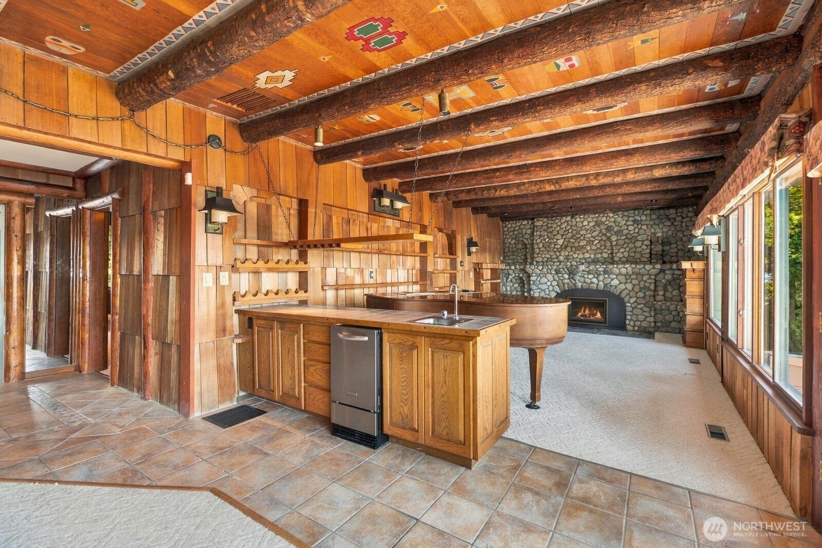 Wood Logs throughout the interior Archetecture.
