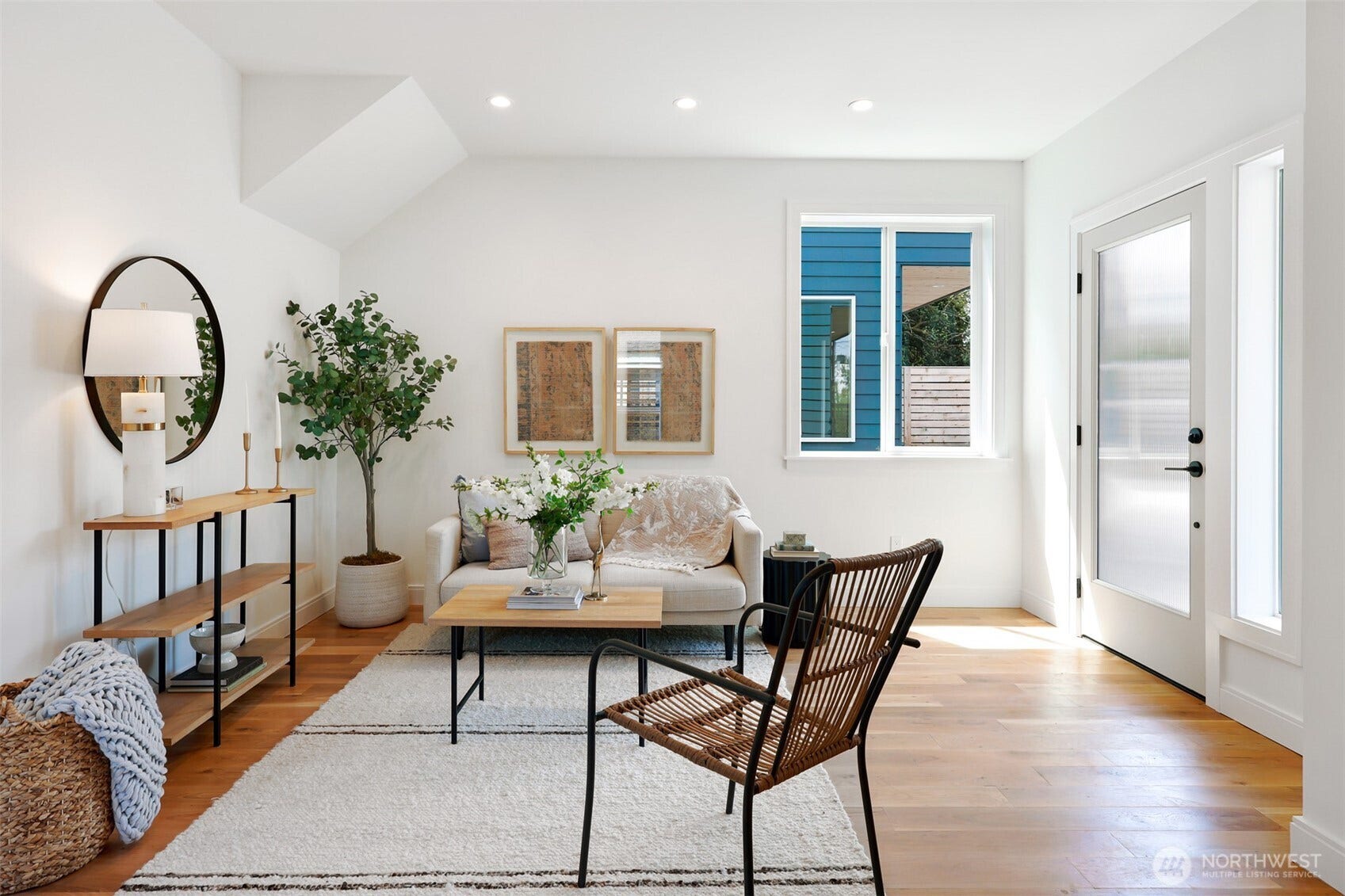 Photos are of home 8738